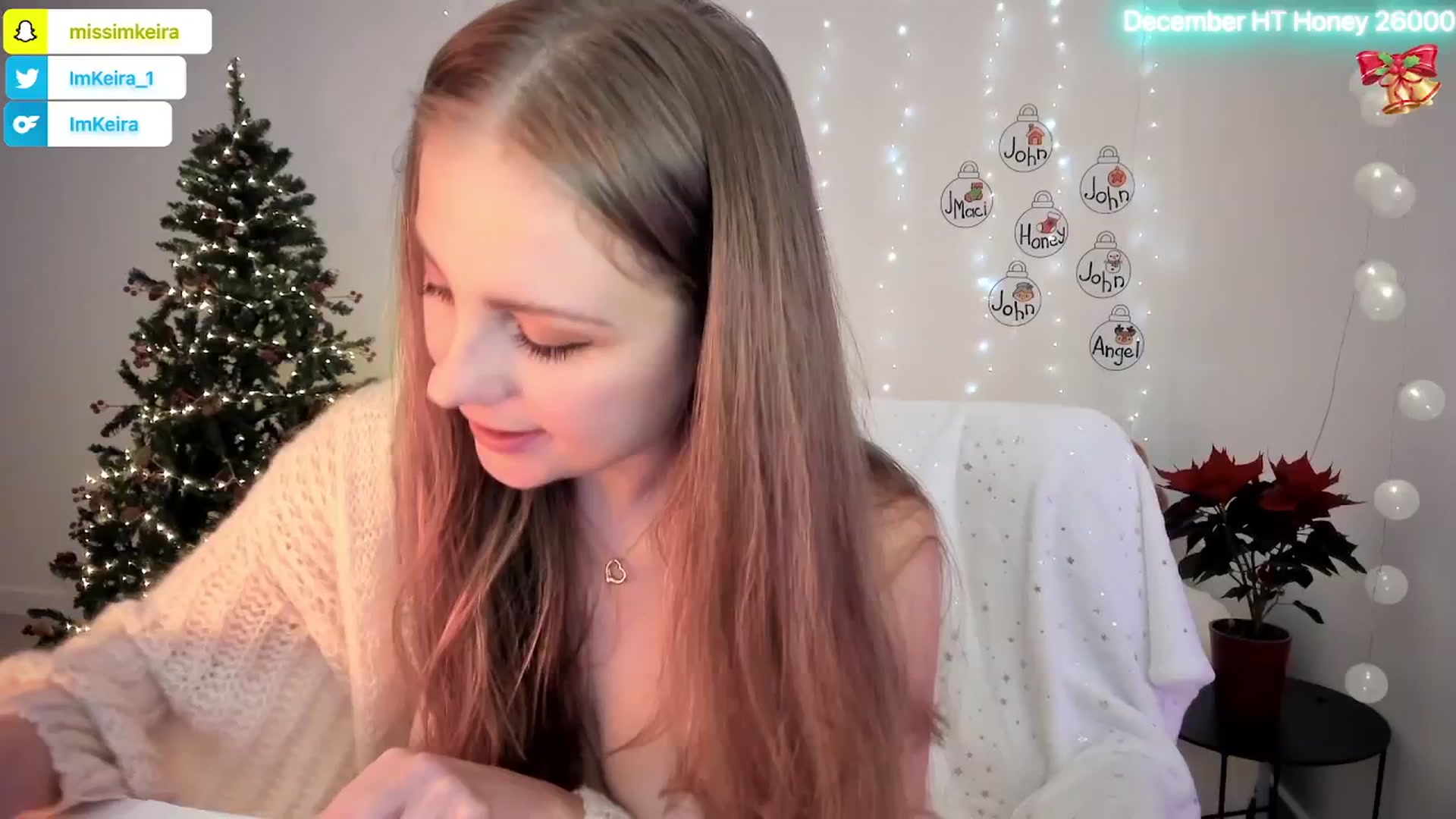 Gallery image thumbnail from ImKeira's myfreecams stream on, 12/30/2025, 24:42 image 16 of 20