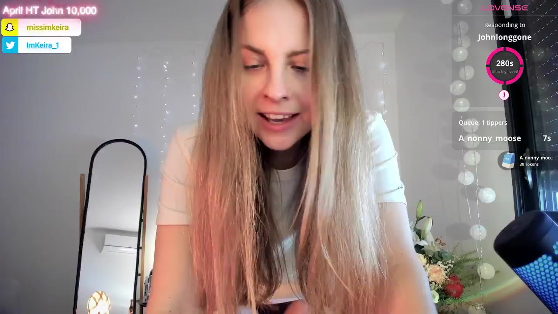 Gallery image thumbnail from ImKeira's myfreecams stream on, 04/10/2026, 14:09 image 9 of 20