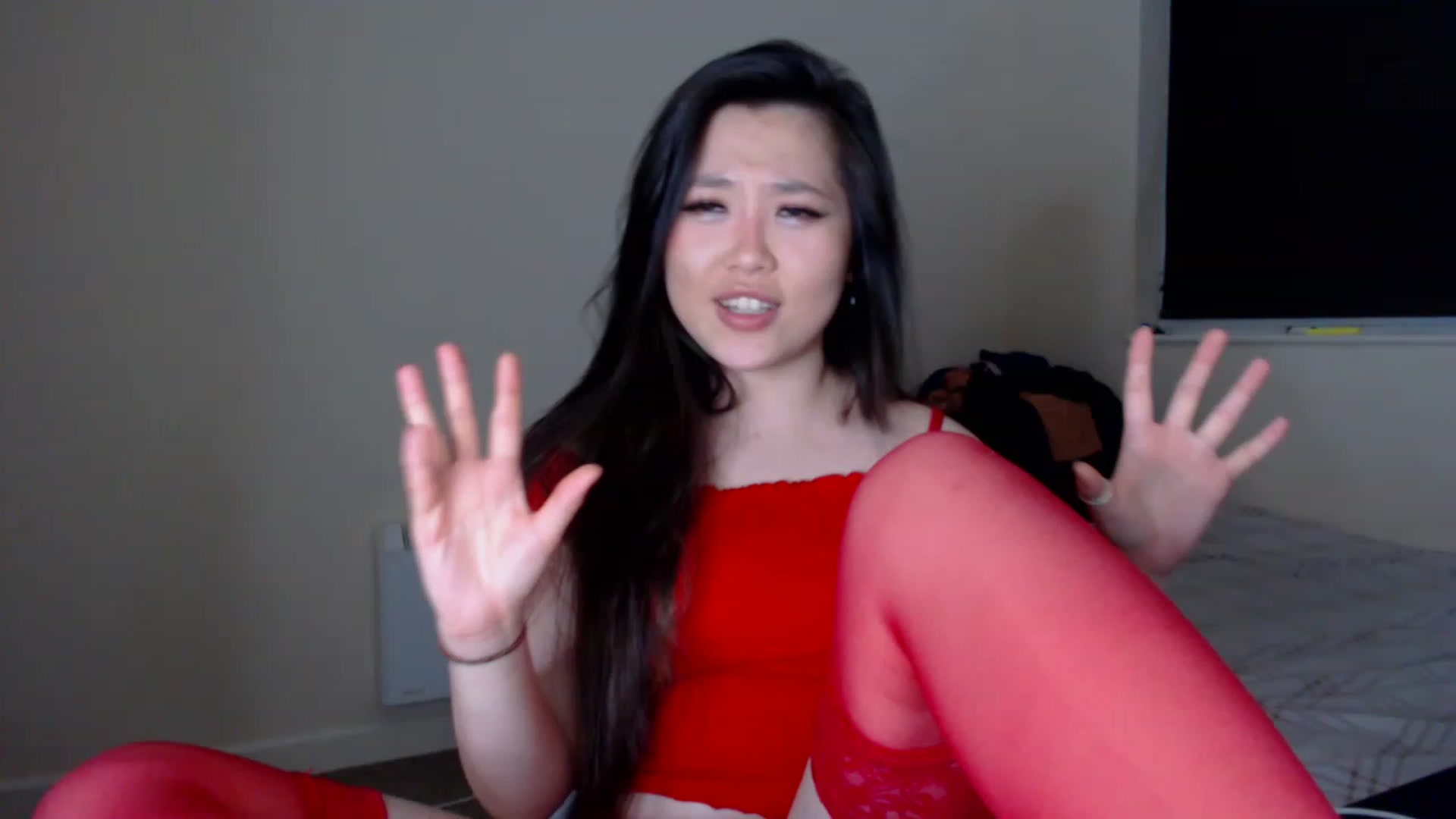 Gallery image thumbnail from ImReallyScary's myfreecams stream on, 11/21/2022, 24:06 image 18 of 20