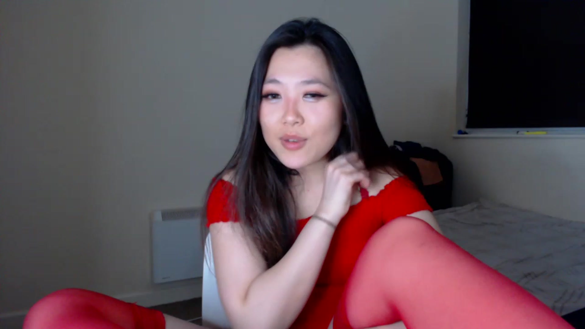 Gallery image thumbnail from ImReallyScary's myfreecams stream on, 11/21/2022, 24:06 image 17 of 20