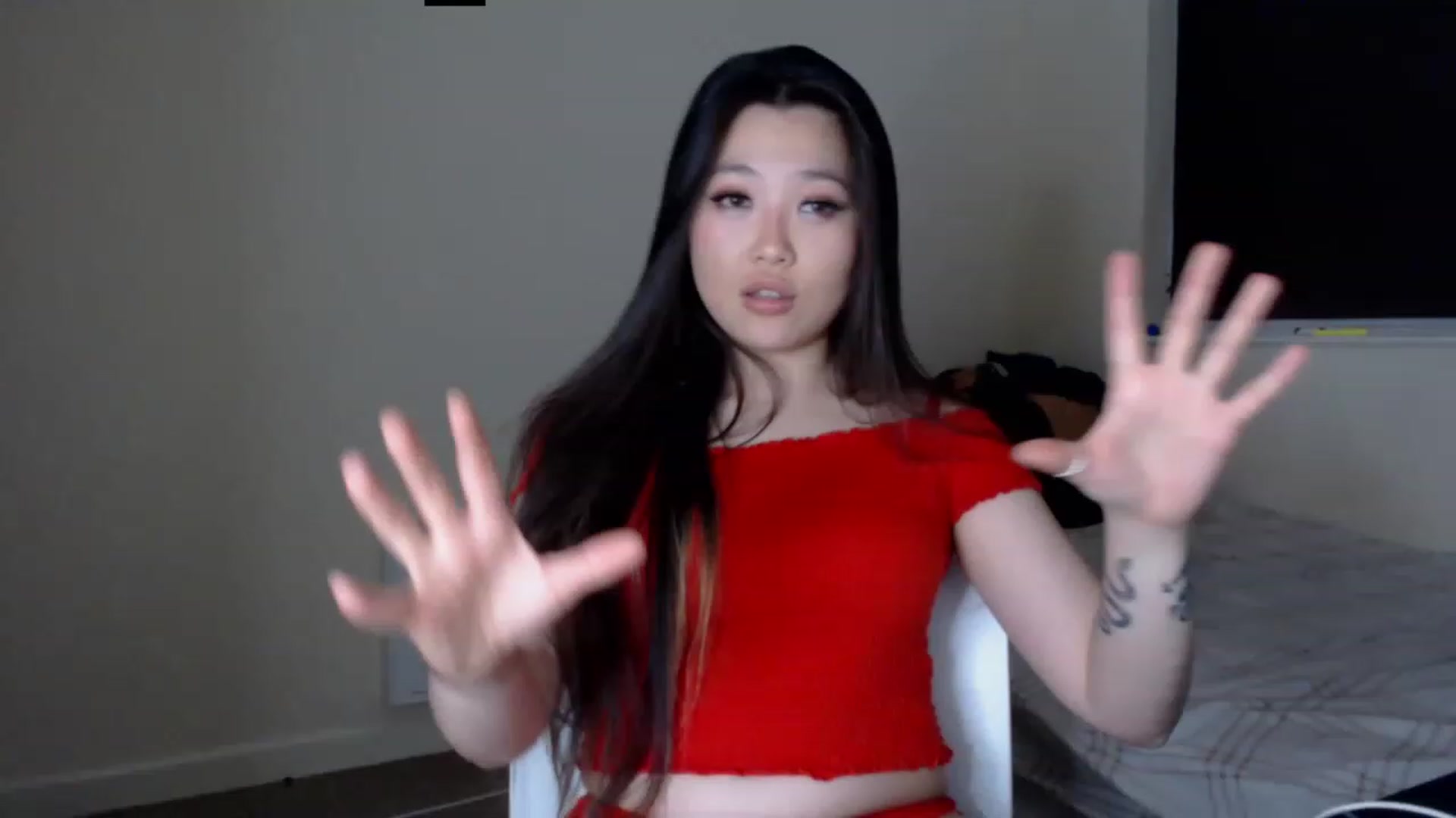 Gallery image thumbnail from ImReallyScary's myfreecams stream on, 11/21/2022, 24:06 image 19 of 20