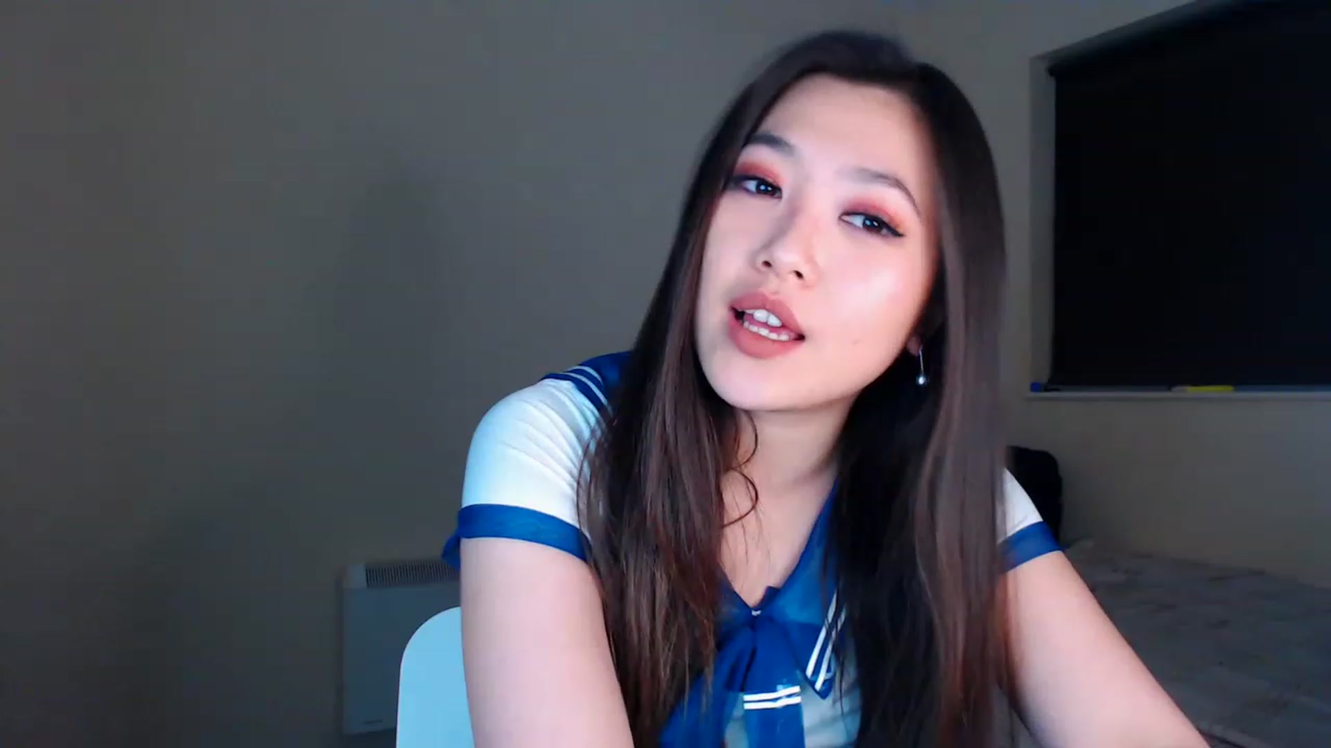 Gallery image thumbnail from ImReallyScary's myfreecams stream on, 11/22/2022, 23:55 image 5 of 20