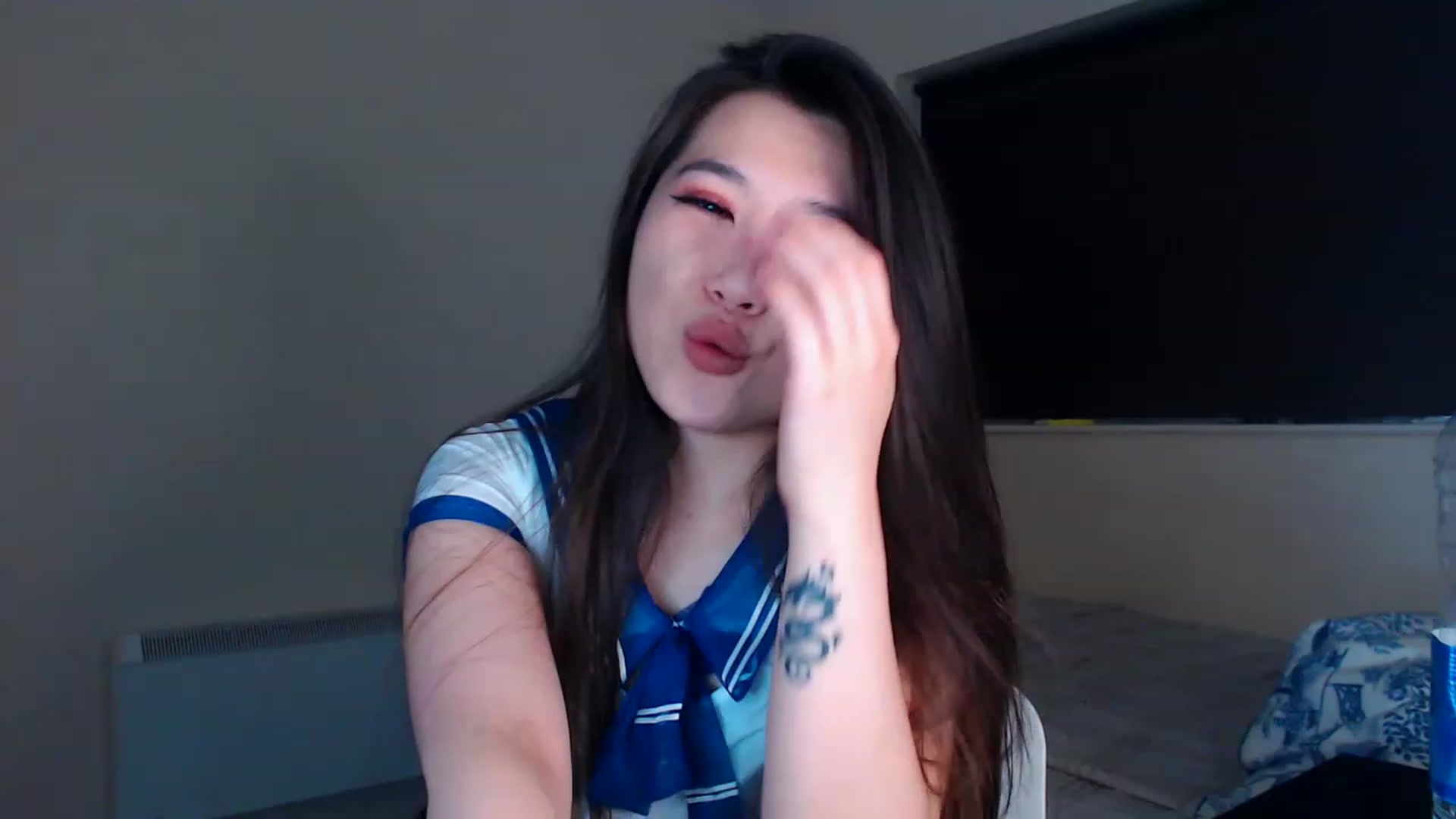 Gallery image thumbnail from ImReallyScary's myfreecams stream on, 11/22/2022, 23:55 image 18 of 20