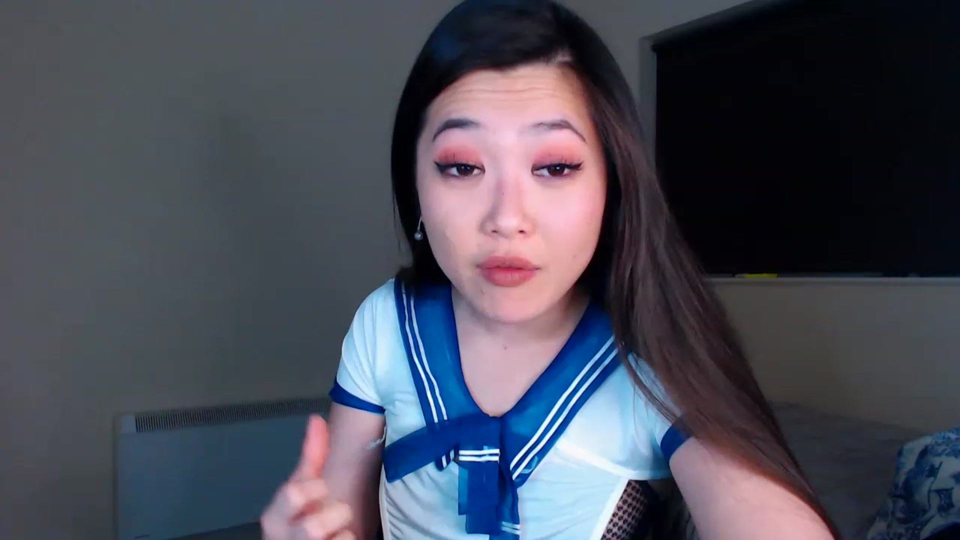 Gallery image thumbnail from ImReallyScary's myfreecams stream on, 11/23/2022, 01:49 image 17 of 20