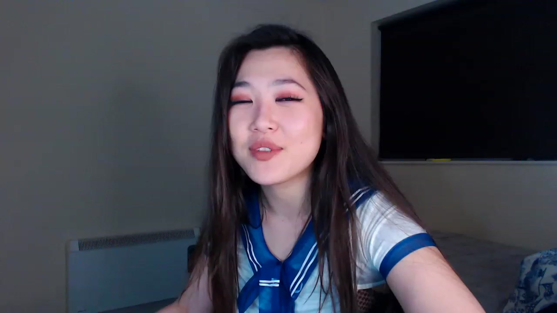 Gallery image thumbnail from ImReallyScary's myfreecams stream on, 11/23/2022, 01:49 image 9 of 20