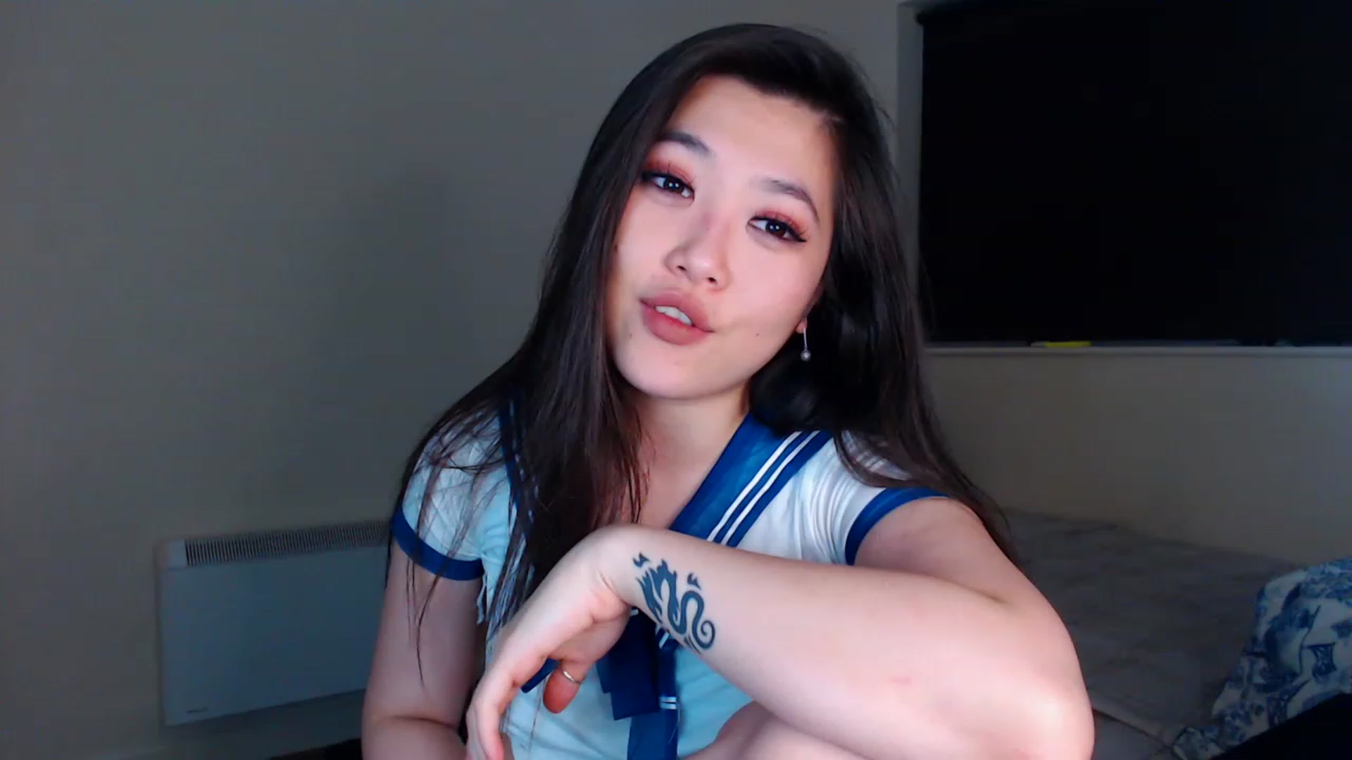 Gallery image thumbnail from ImReallyScary's myfreecams stream on, 11/23/2022, 01:49 image 1 of 20