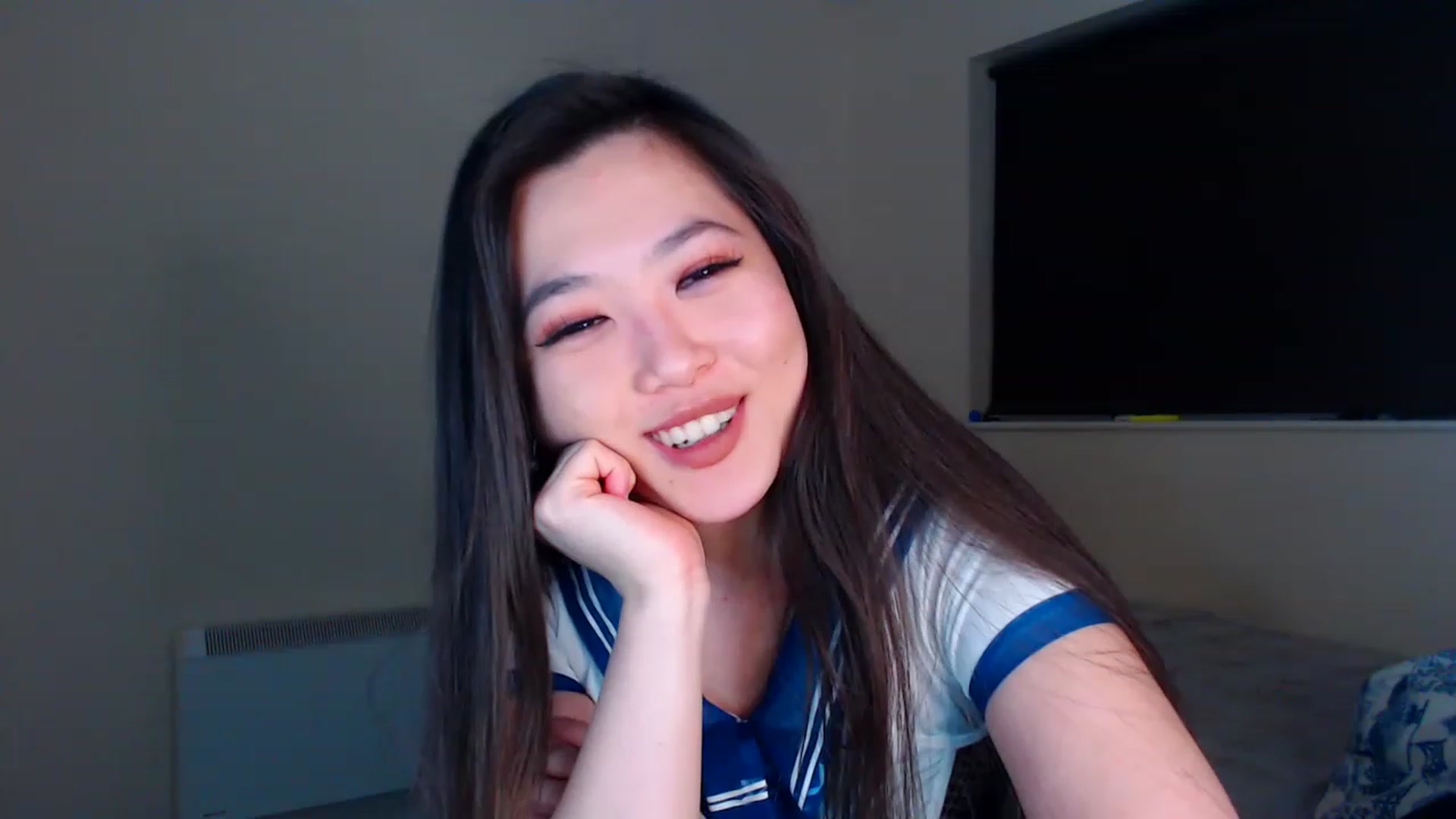 Gallery image thumbnail from ImReallyScary's myfreecams stream on, 11/23/2022, 01:49 image 8 of 20
