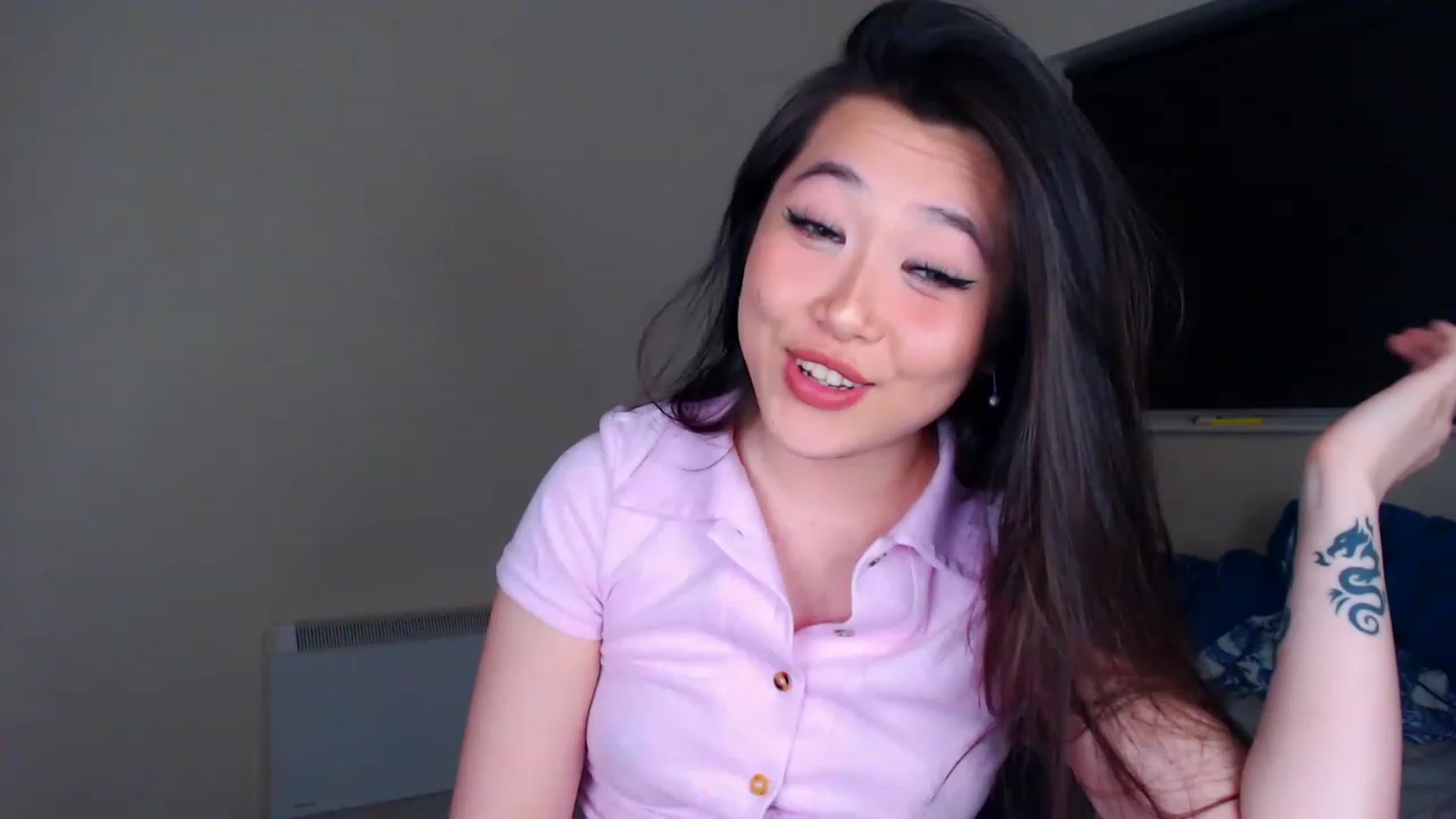 Gallery image thumbnail from ImReallyScary's myfreecams stream on, 11/24/2022, 24:02 image 3 of 20