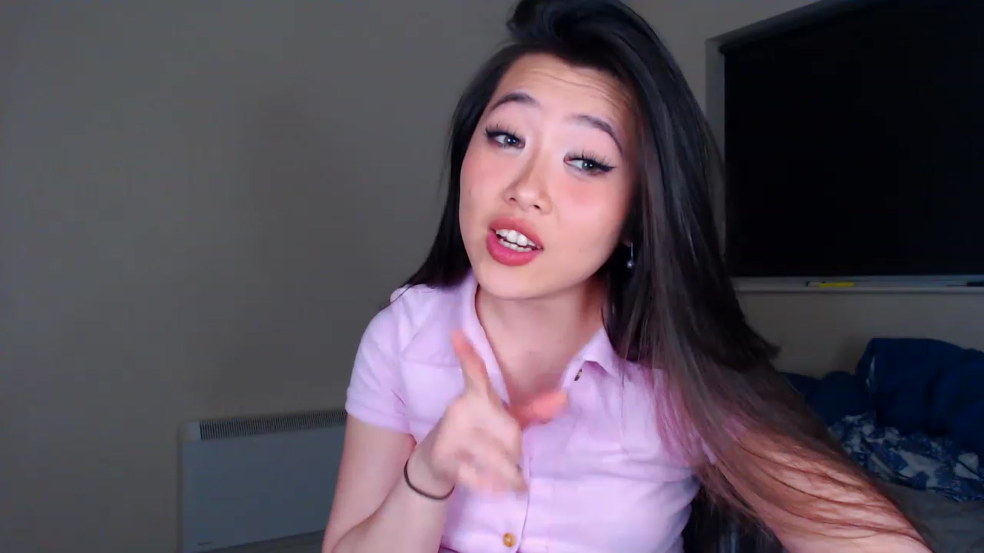 Gallery image thumbnail from ImReallyScary's myfreecams stream on, 11/24/2022, 24:02 image 4 of 20
