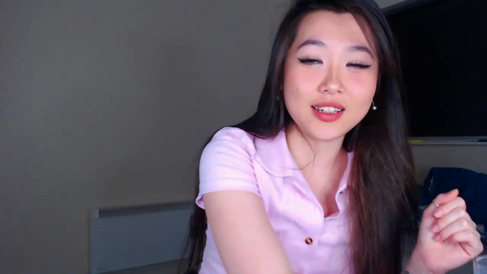 Gallery image thumbnail from ImReallyScary's myfreecams stream on, 11/24/2022, 24:02 image 6 of 20