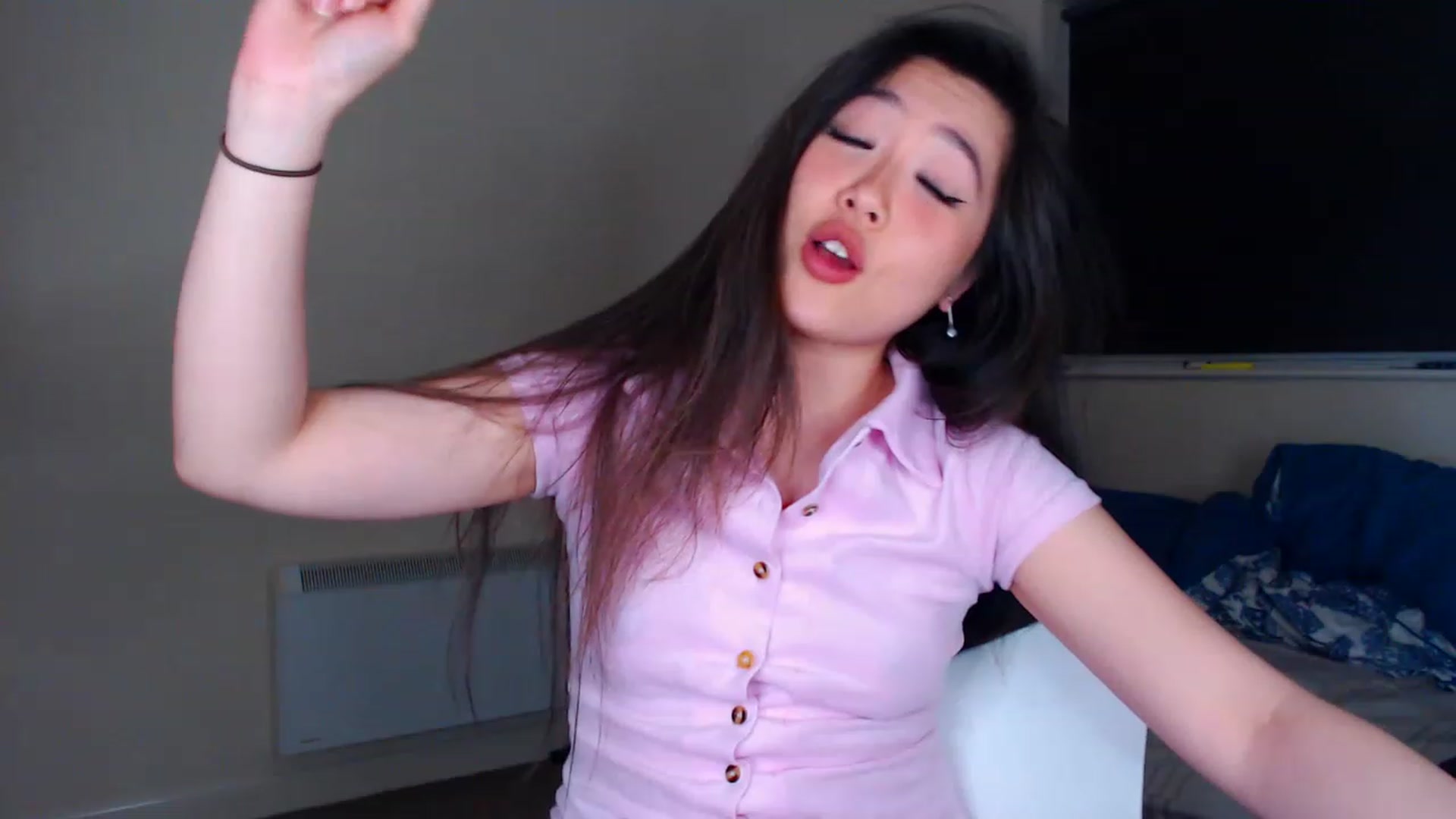 Gallery image thumbnail from ImReallyScary's myfreecams stream on, 11/24/2022, 24:02 image 8 of 20