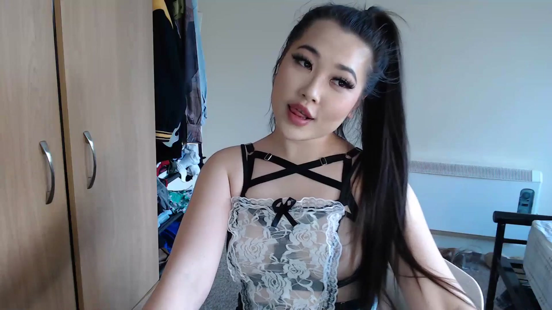 Gallery image thumbnail from ImReallyScary's myfreecams stream on, 07/18/2023, 17:43 image 17 of 20