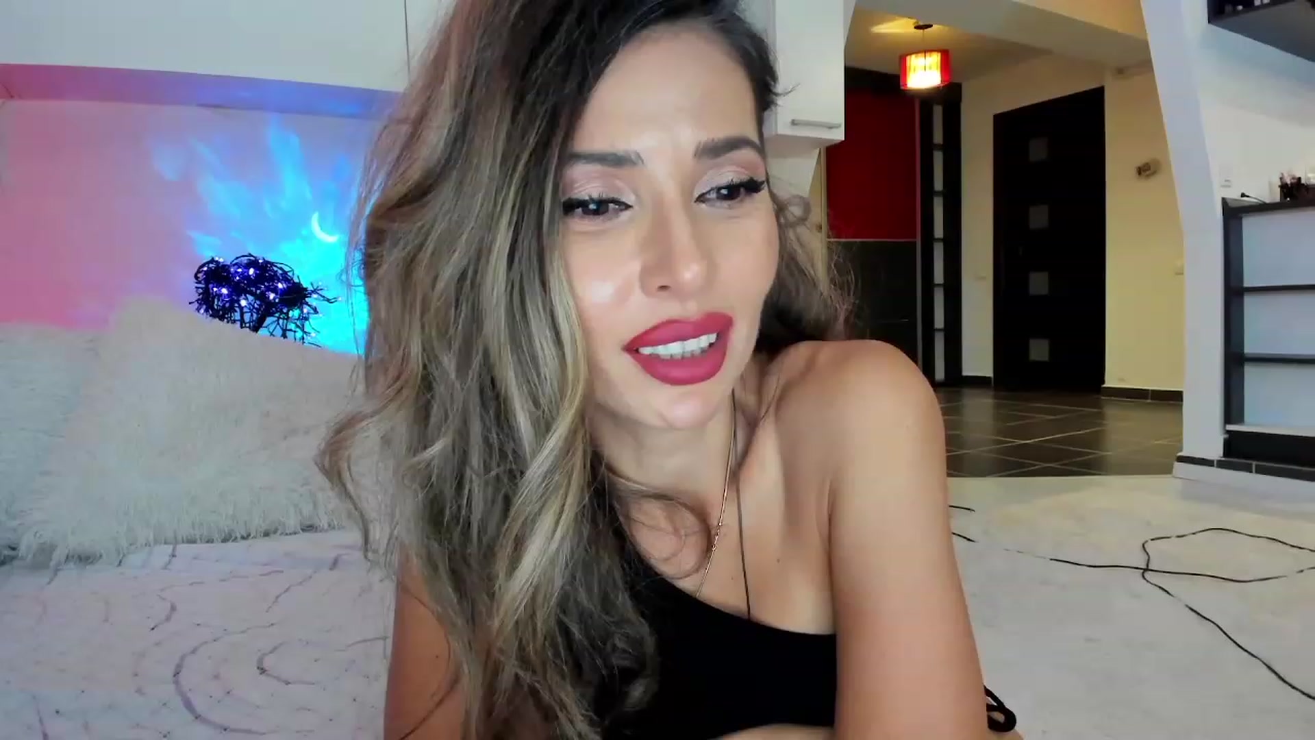 Gallery image thumbnail from ImReallyyNice's myfreecams stream on, 10/05/2023, 22:20 image 16 of 20