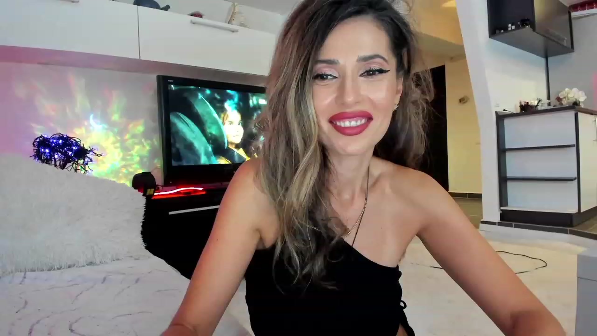 Gallery image thumbnail from ImReallyyNice's myfreecams stream on, 10/05/2023, 22:20 image 4 of 20