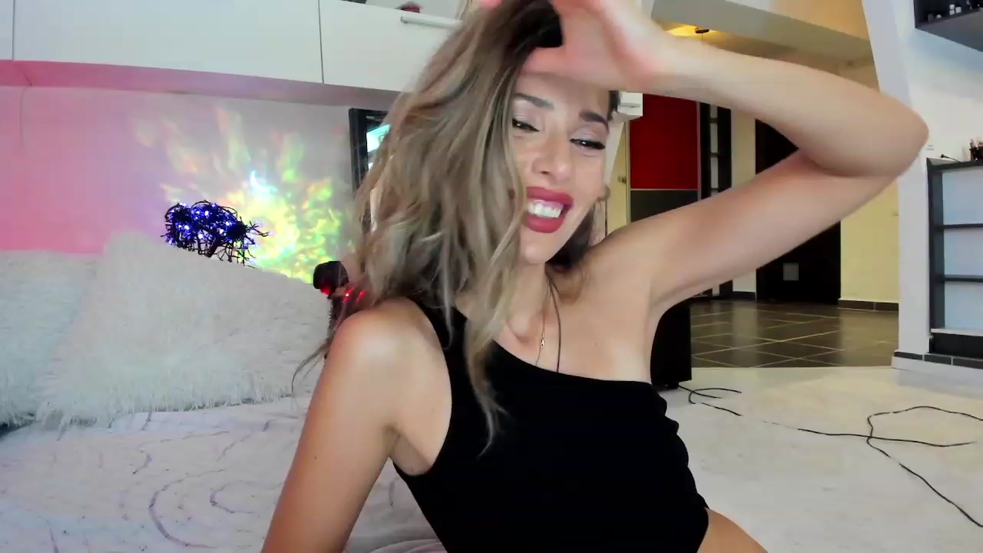 Gallery image thumbnail from ImReallyyNice's myfreecams stream on, 10/05/2023, 22:20 image 20 of 20