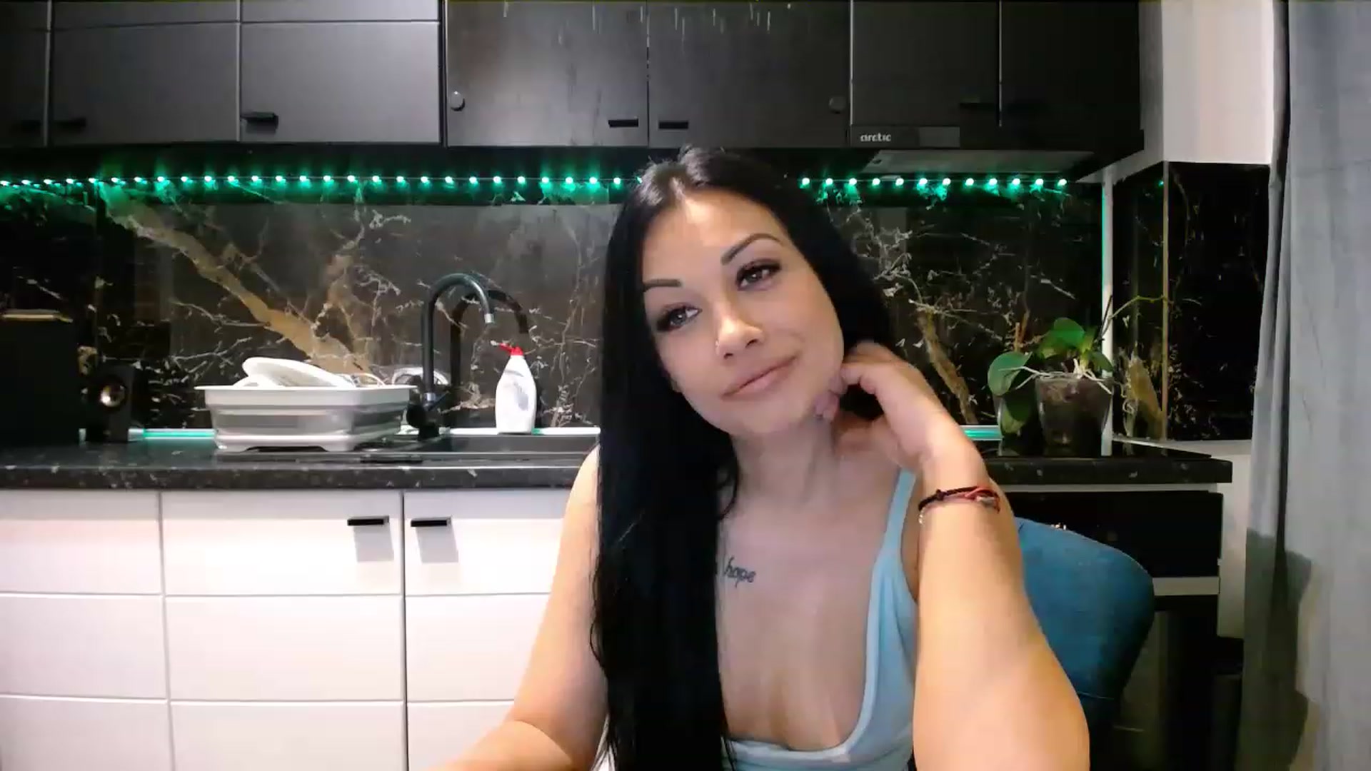 Gallery image thumbnail from ImRuby's myfreecams stream on, 05/30/2023, 21:14 image 5 of 20