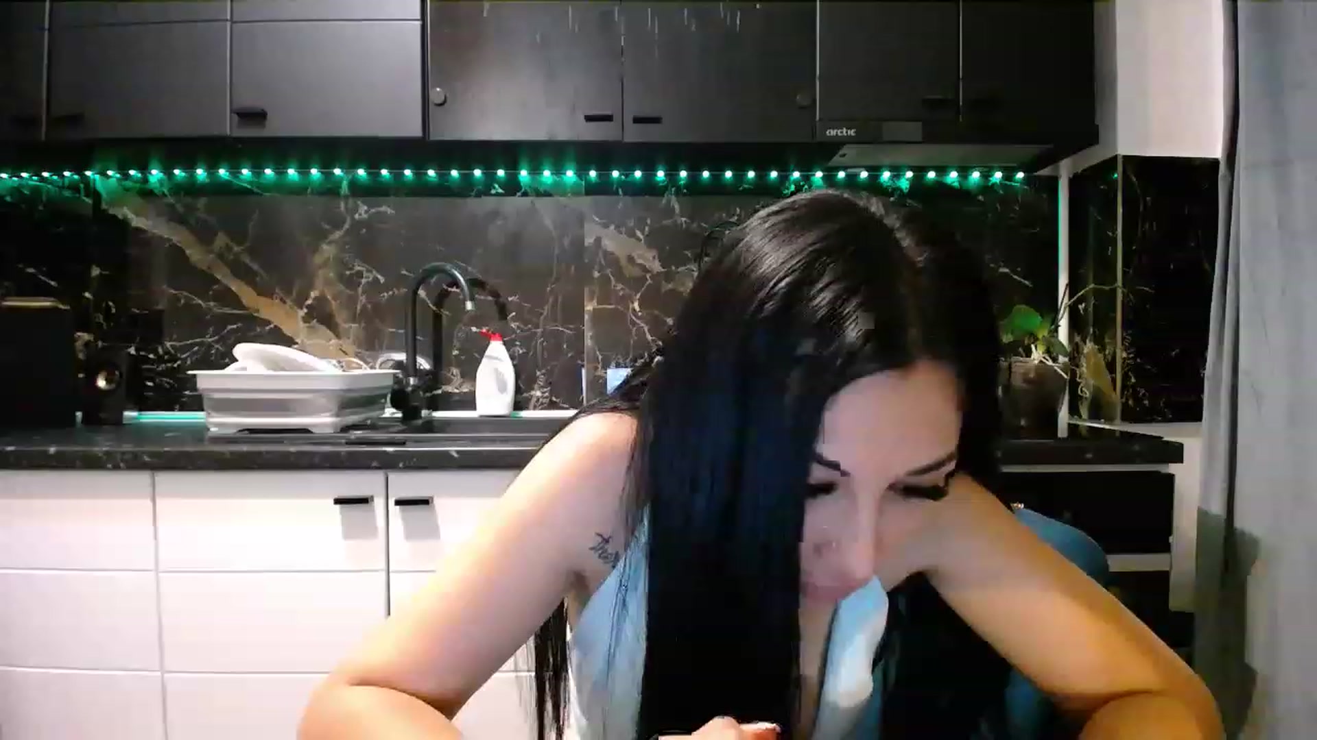 Gallery image thumbnail from ImRuby's myfreecams stream on, 05/30/2023, 21:14 image 9 of 20