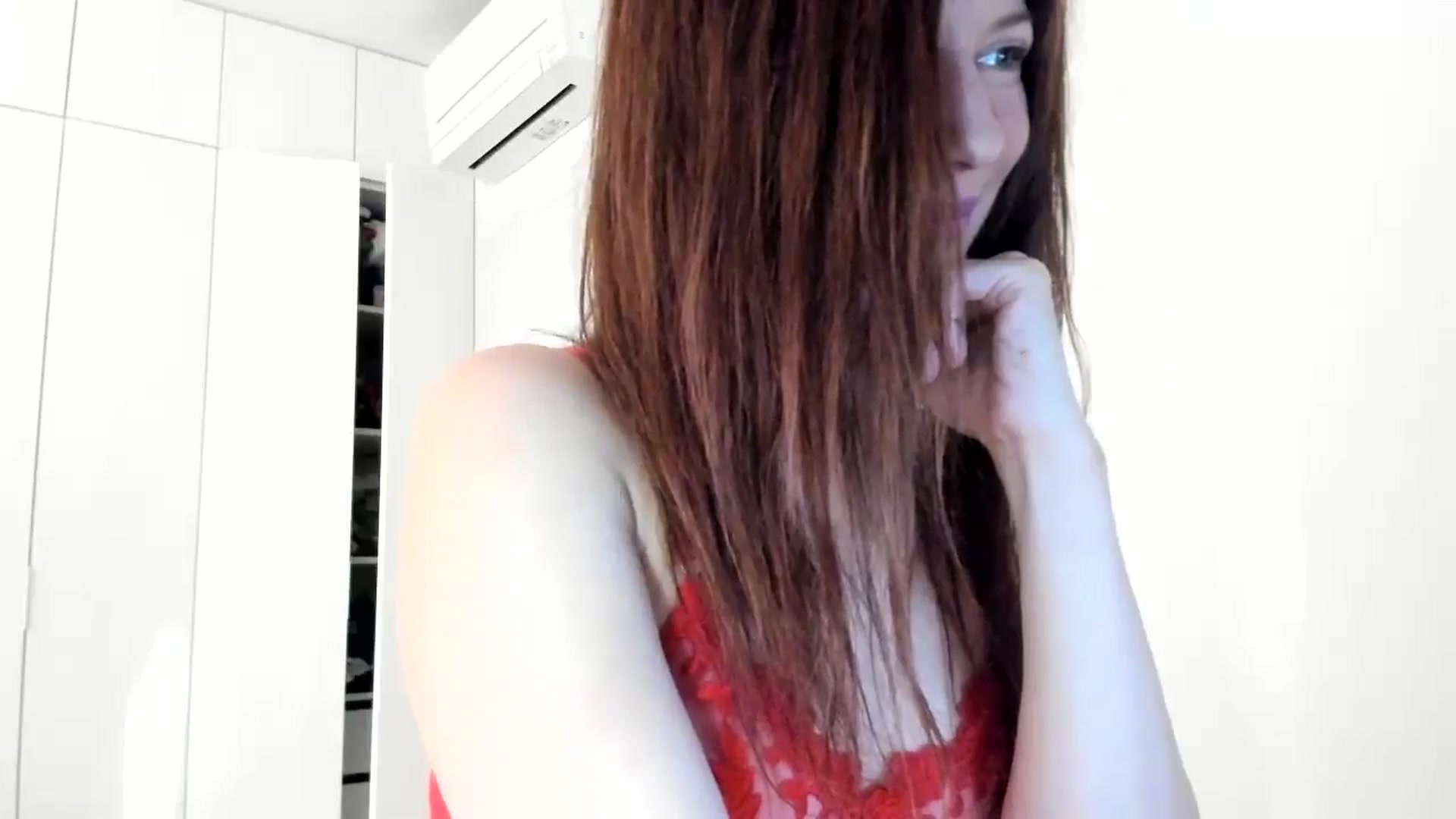 Gallery image thumbnail from ImTany's myfreecams stream on, 01/08/2025, 14:12 image 2 of 20