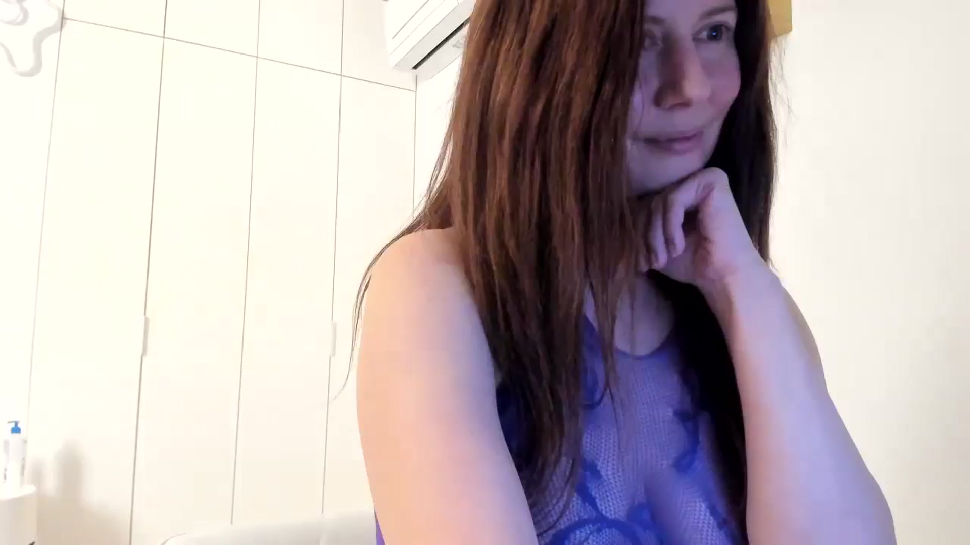 Gallery image thumbnail from ImTany's myfreecams stream on, 05/03/2025, 19:38 image 17 of 20