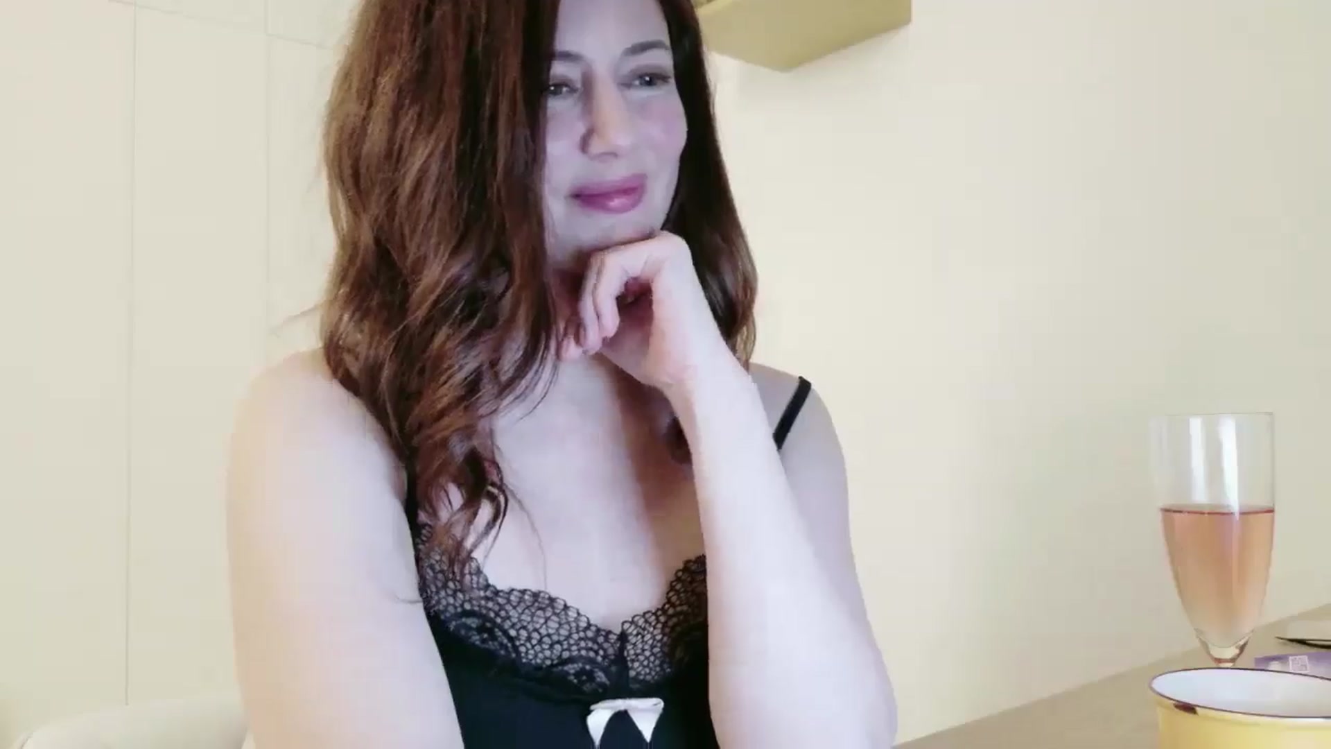 Gallery image thumbnail from ImTanya's myfreecams stream on, 12/22/2025, 05:30 image 14 of 20