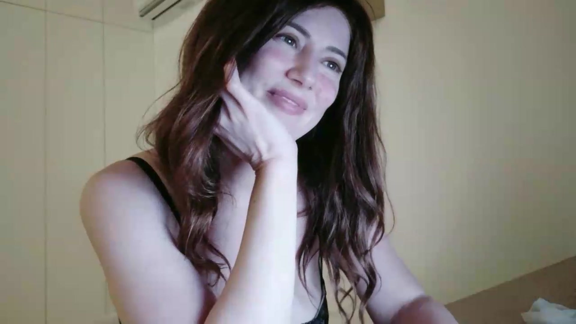 Gallery image thumbnail from ImTanya's myfreecams stream on, 06/06/2026, 02:25 image 3 of 20