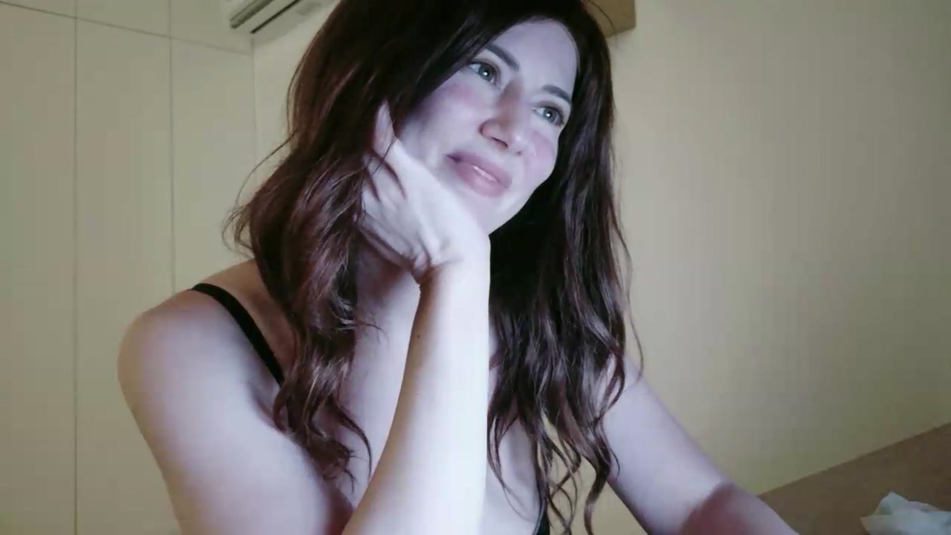 Gallery image thumbnail from ImTanya's myfreecams stream on, 06/06/2026, 02:25 image 5 of 20