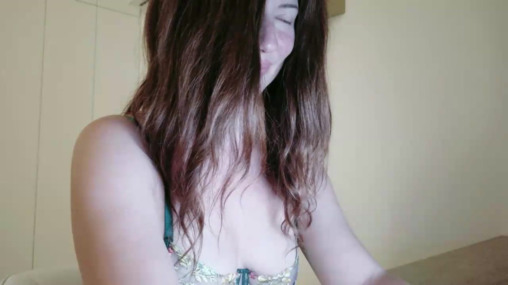 Gallery image thumbnail from ImTanya's myfreecams stream on, 08/03/2026, 21:12 image 5 of 20