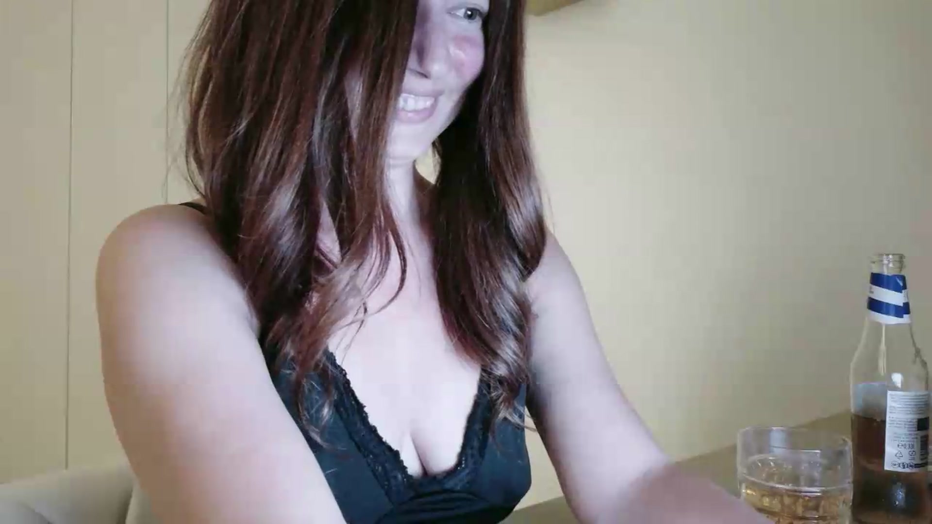 Gallery image thumbnail from ImTanya's myfreecams stream on, 08/21/2026, 24:19 image 18 of 20