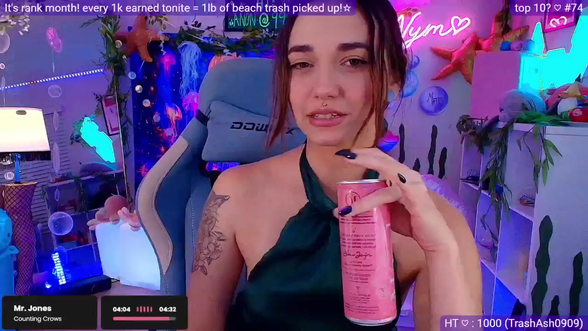 Gallery image thumbnail from ImTrash's myfreecams stream on, 07/04/2025, 04:39 image 19 of 20