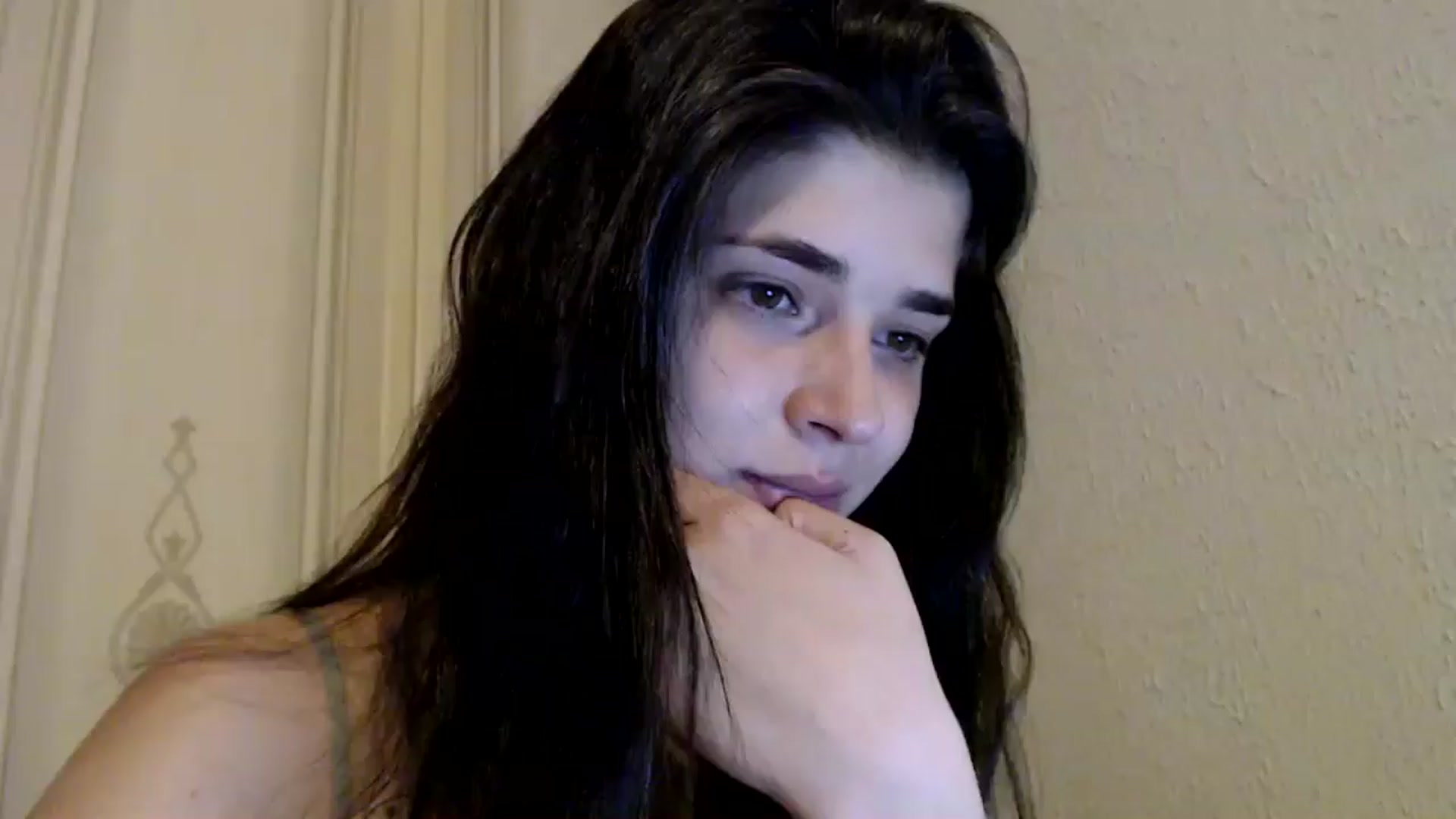 Gallery image thumbnail from ImYourLucky's myfreecams stream on, 06/23/2024, 19:50 image 11 of 20
