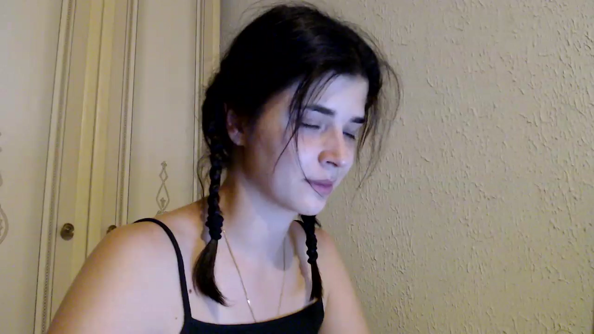 Gallery image thumbnail from ImYourLucky's myfreecams stream on, 07/07/2024, 21:05 image 8 of 20