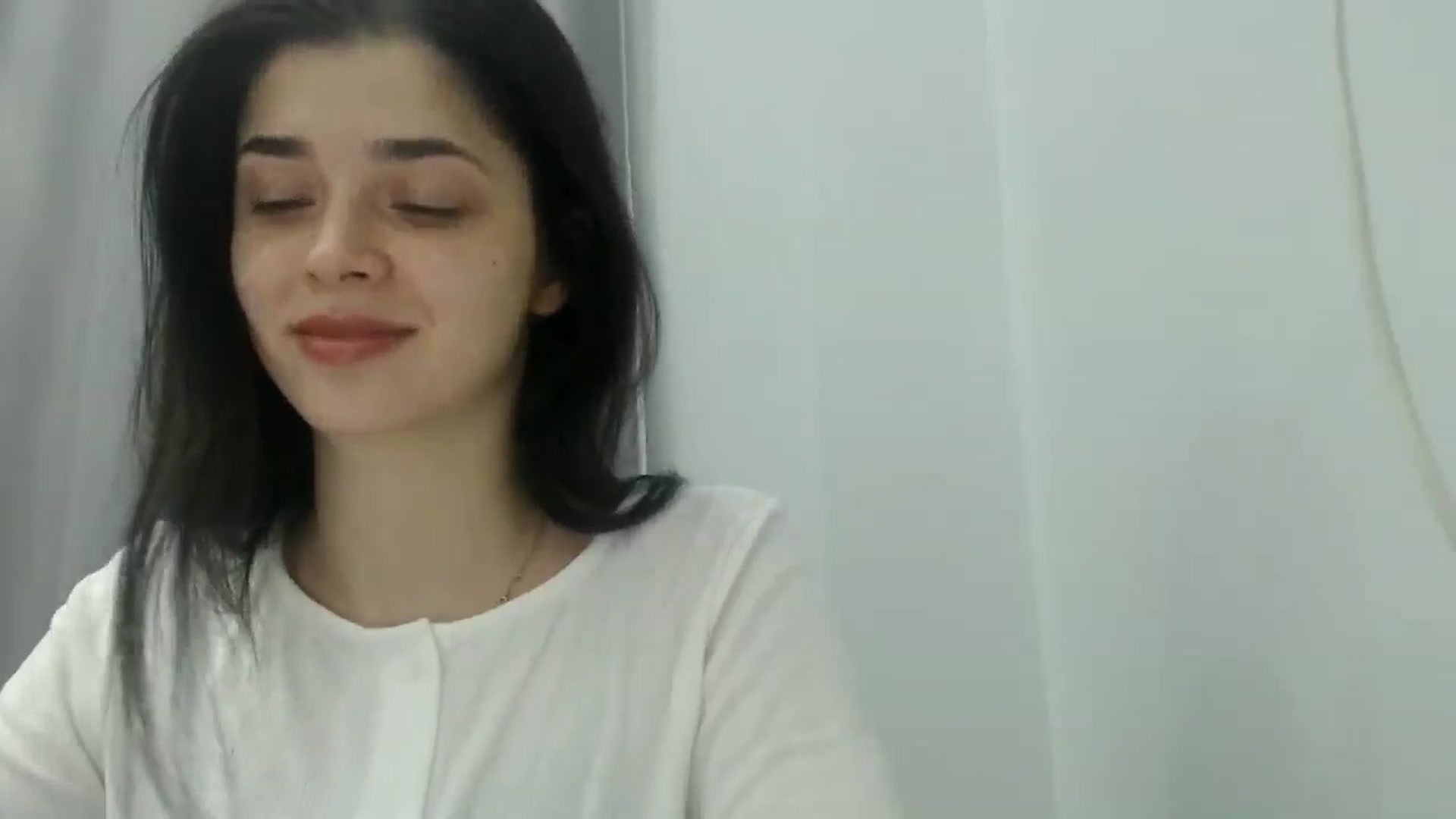 Gallery image thumbnail from ImYourLucky's myfreecams stream on, 02/08/2025, 18:15 image 5 of 20