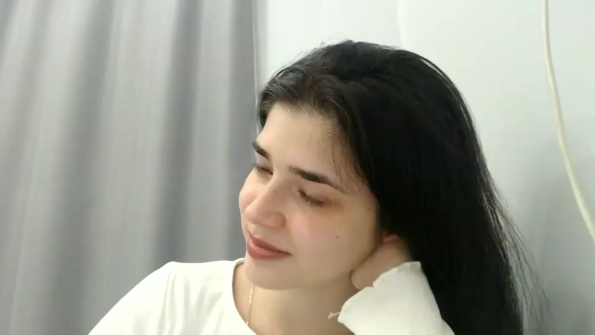 Gallery image thumbnail from ImYourLucky's myfreecams stream on, 02/08/2025, 18:15 image 11 of 20