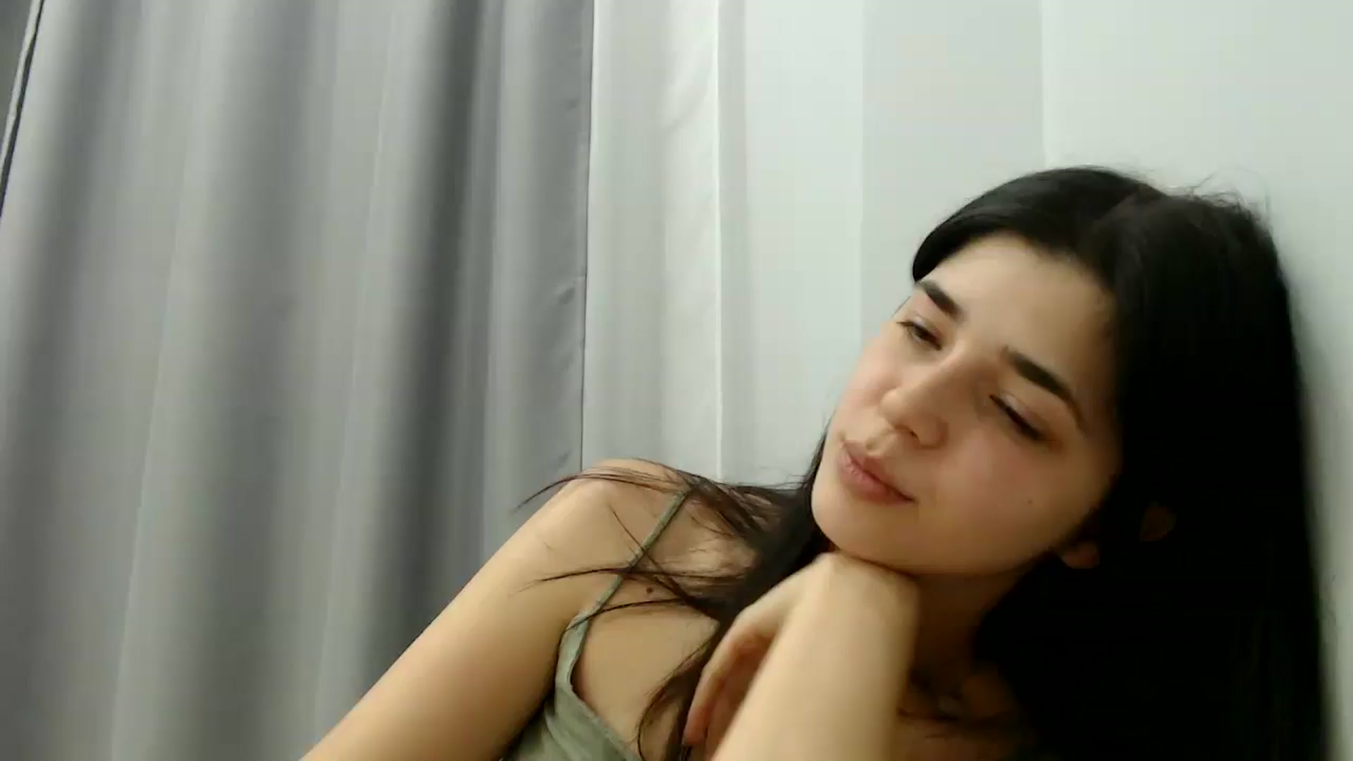 Gallery image thumbnail from ImYourLucky's myfreecams stream on, 02/10/2025, 20:16 image 17 of 20