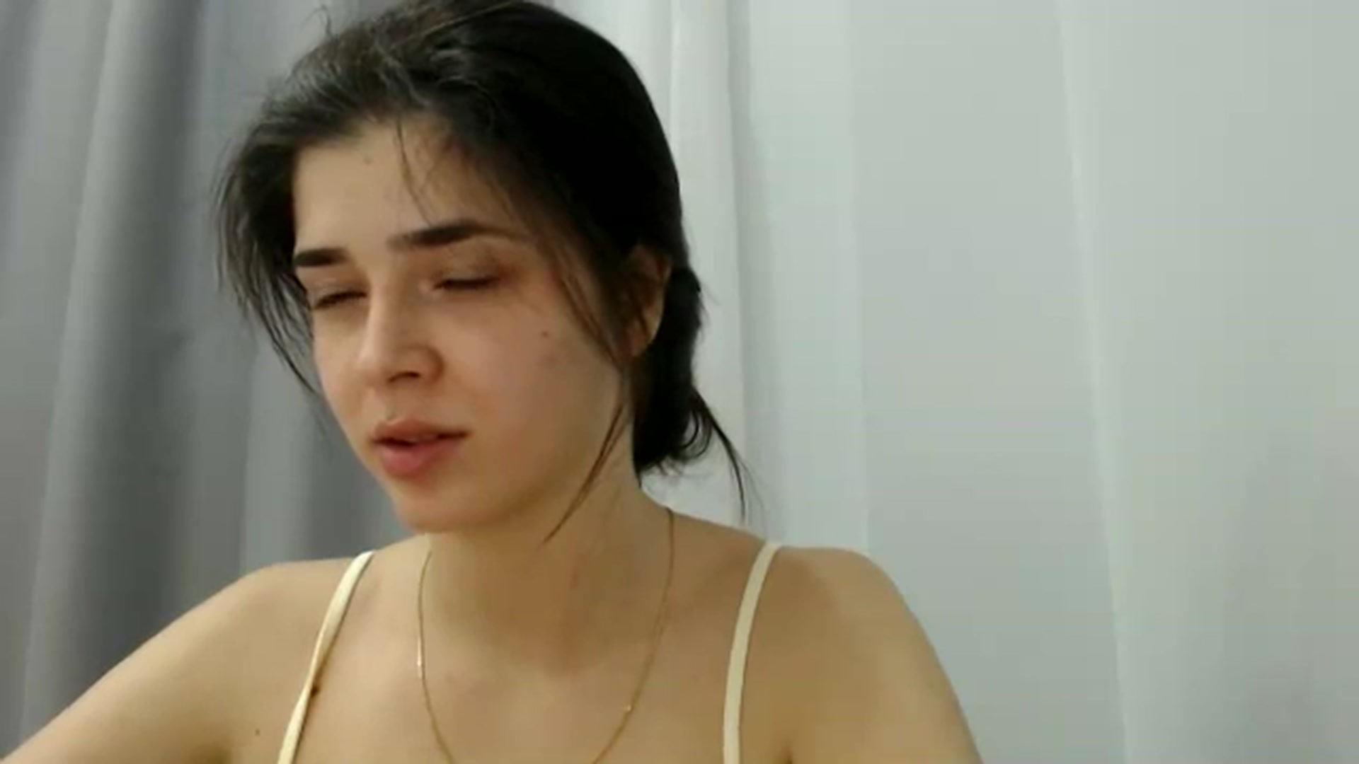 Gallery image thumbnail from ImYourLucky's myfreecams stream on, 04/07/2025, 21:56 image 12 of 20