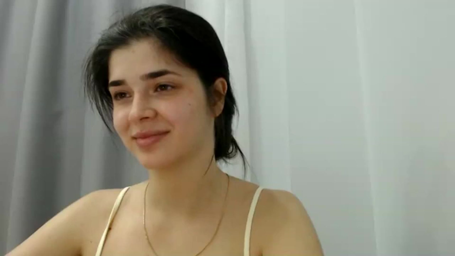 Gallery image thumbnail from ImYourLucky's myfreecams stream on, 04/07/2025, 21:56 image 15 of 20