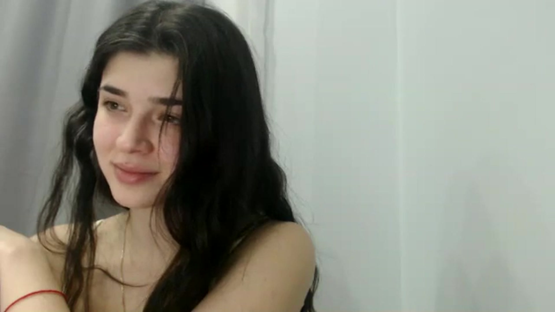 Gallery image thumbnail from ImYourLucky's myfreecams stream on, 04/10/2025, 17:59 image 10 of 20