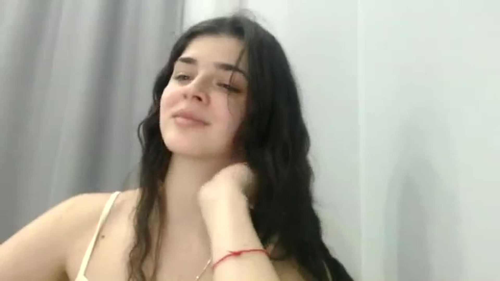 Gallery image thumbnail from ImYourLucky's myfreecams stream on, 04/10/2025, 17:59 image 4 of 20