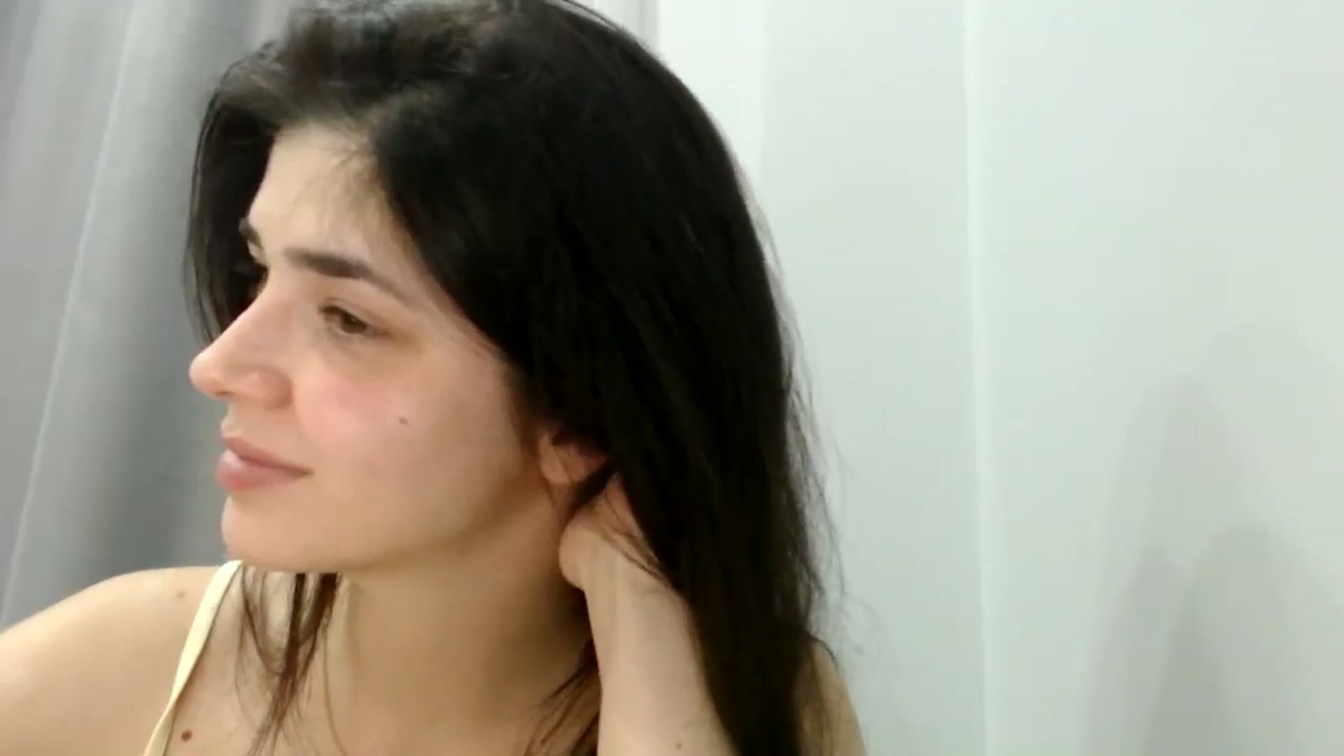 Gallery image thumbnail from ImYourLucky's myfreecams stream on, 05/27/2025, 21:01 image 6 of 20