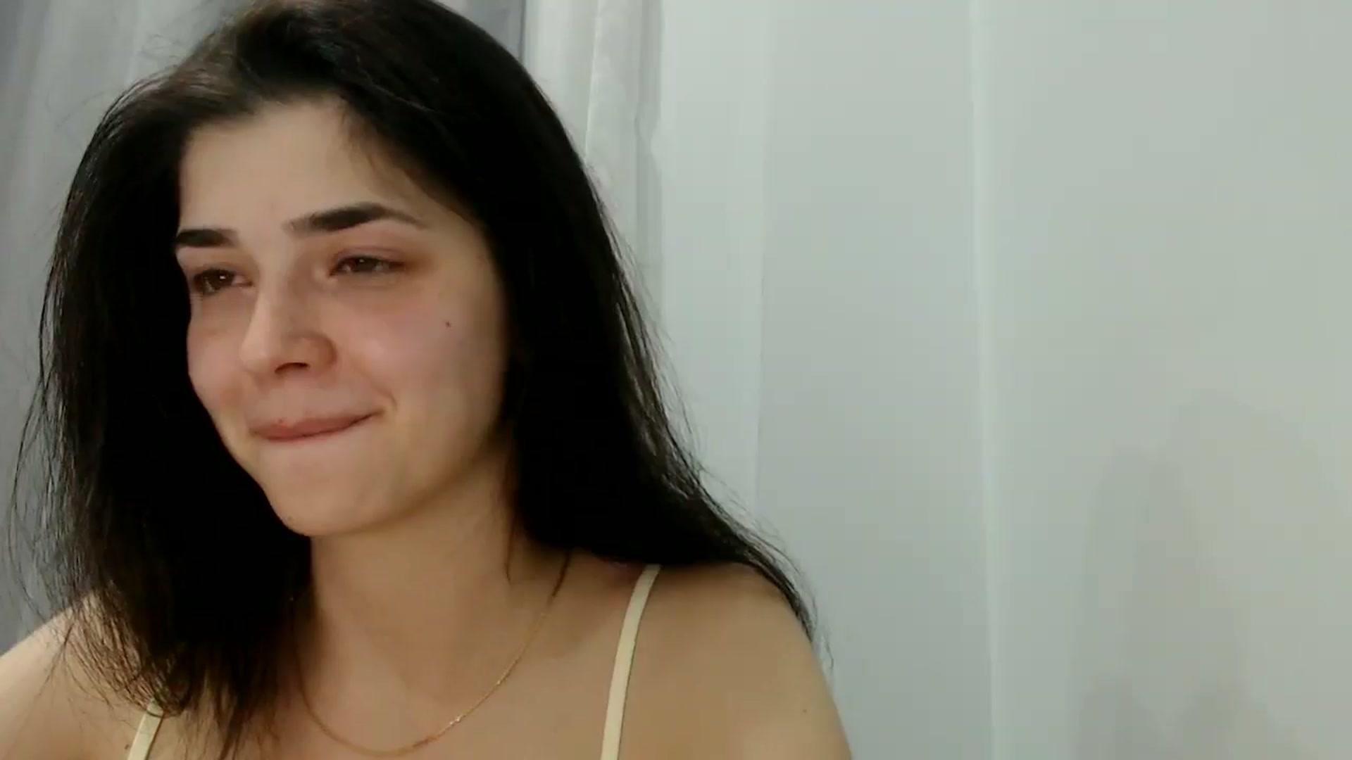 Gallery image thumbnail from ImYourLucky's myfreecams stream on, 05/27/2025, 21:01 image 15 of 20