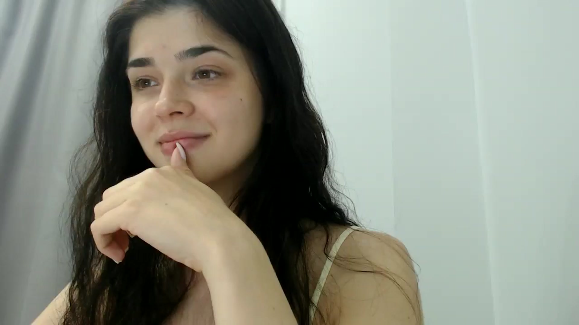 Gallery image thumbnail from ImYourLucky's myfreecams stream on, 06/08/2025, 18:56 image 2 of 20