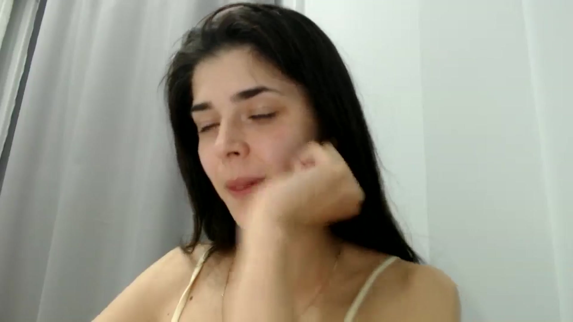Gallery image thumbnail from ImYourLucky's myfreecams stream on, 06/27/2025, 20:26 image 12 of 20