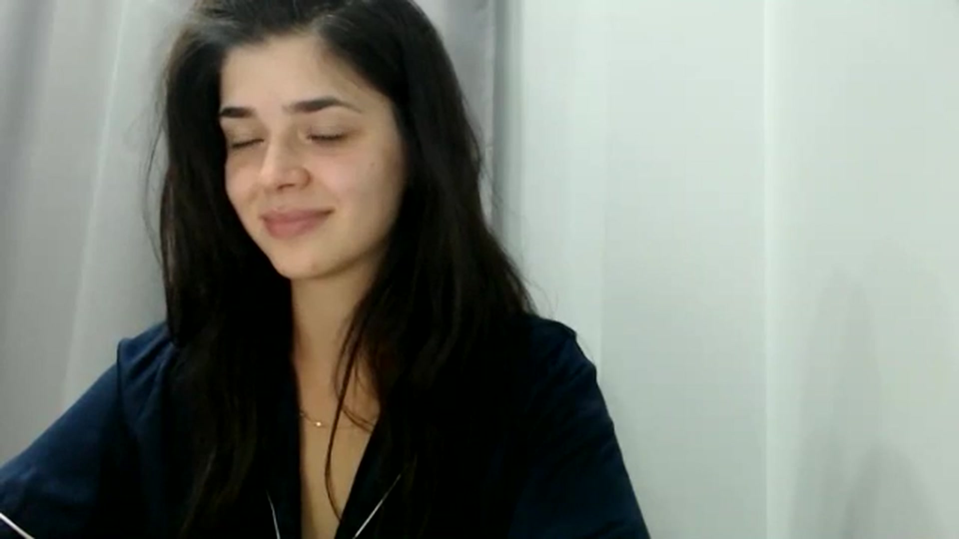 Gallery image thumbnail from ImYourLucky's myfreecams stream on, 07/21/2025, 19:10 image 10 of 20