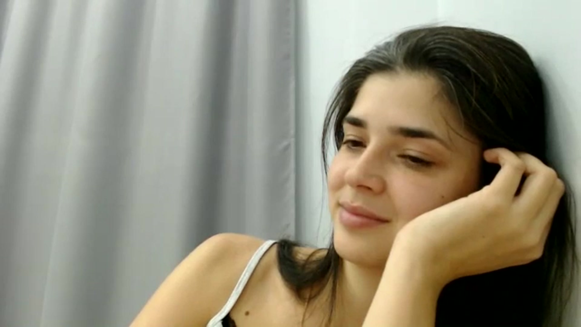 Gallery image thumbnail from ImYourLucky's myfreecams stream on, 10/04/2025, 20:32 image 19 of 20