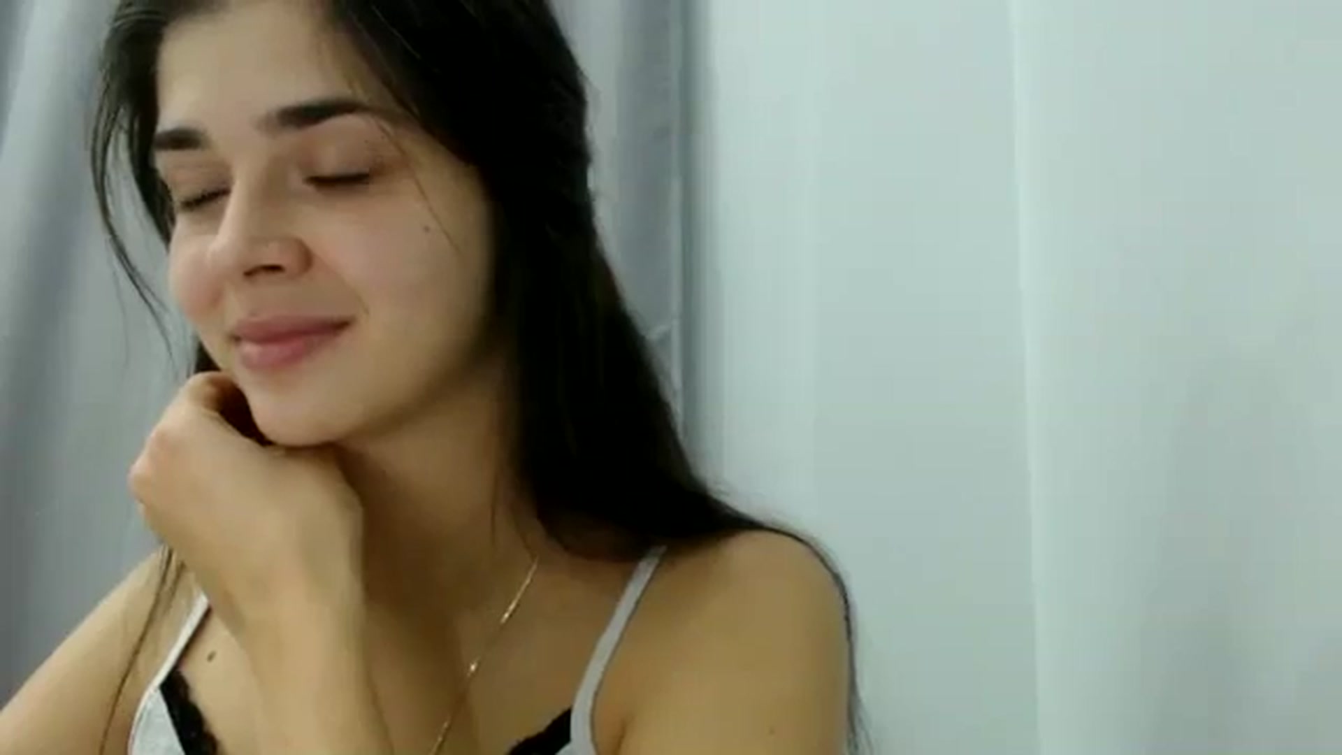 Gallery image thumbnail from ImYourLucky's myfreecams stream on, 10/04/2025, 20:32 image 6 of 20