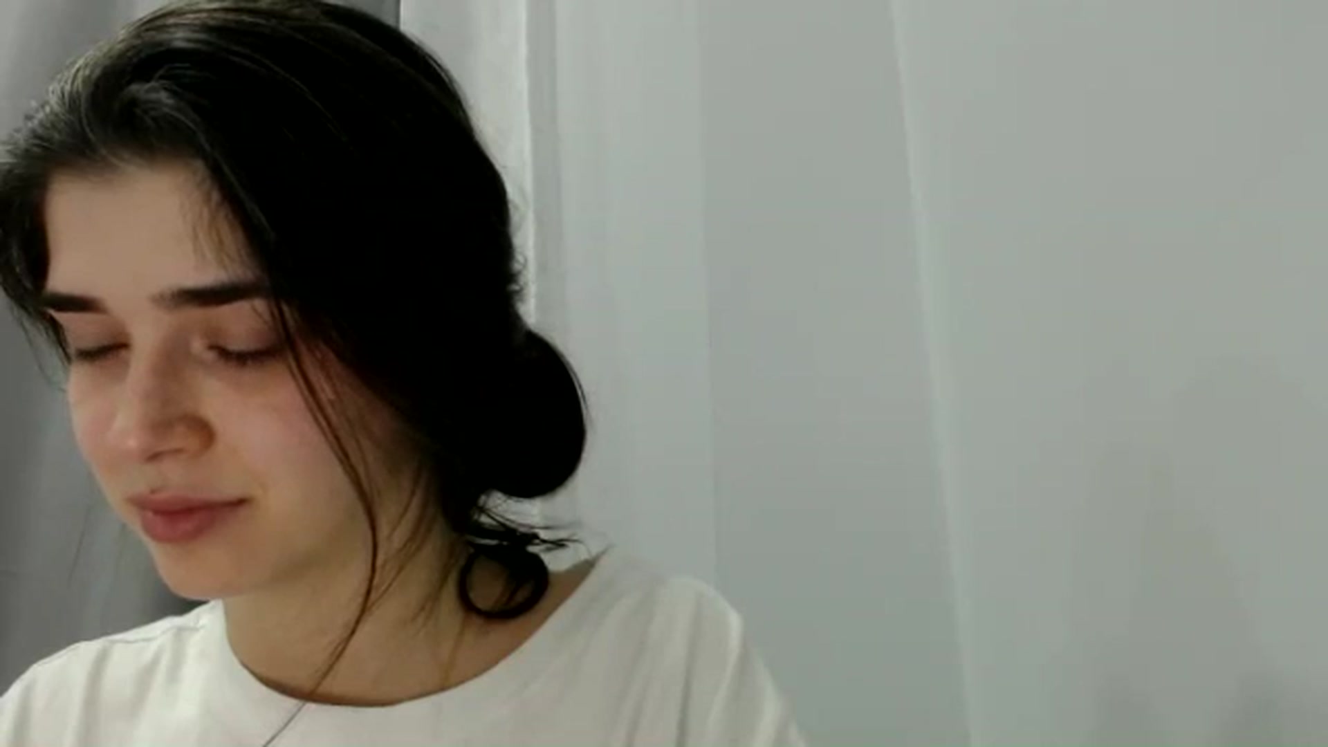 Gallery image thumbnail from ImYourLucky's myfreecams stream on, 04/06/2026, 21:16 image 6 of 20