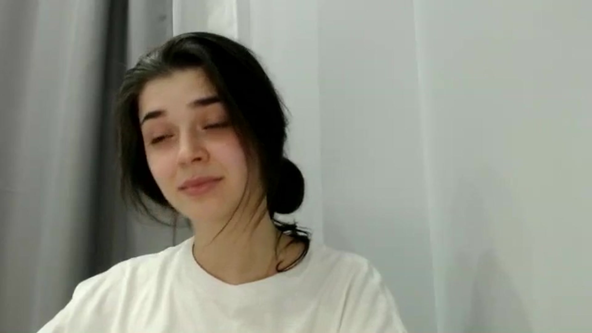Gallery image thumbnail from ImYourLucky's myfreecams stream on, 04/06/2026, 21:16 image 14 of 20