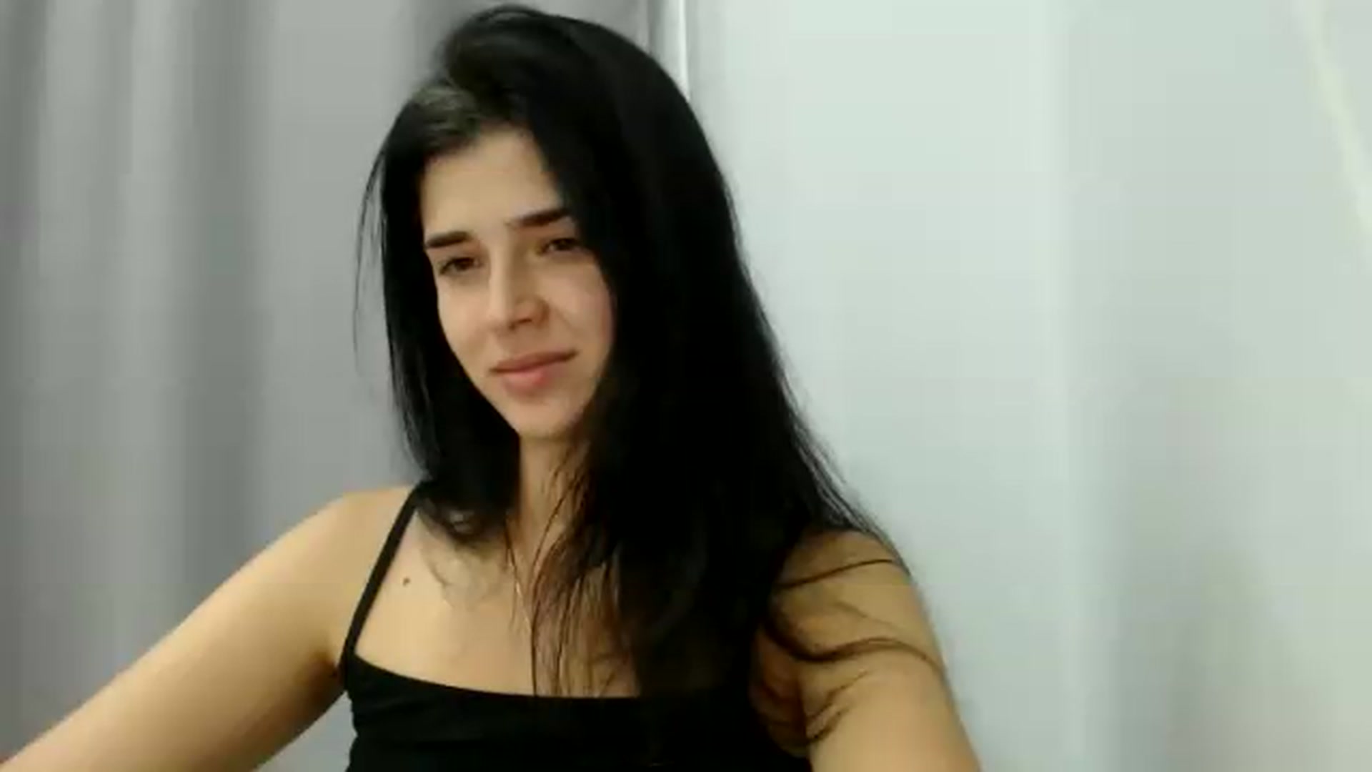 Gallery image thumbnail from ImYourLucky's myfreecams stream on, 08/13/2026, 21:40 image 16 of 20