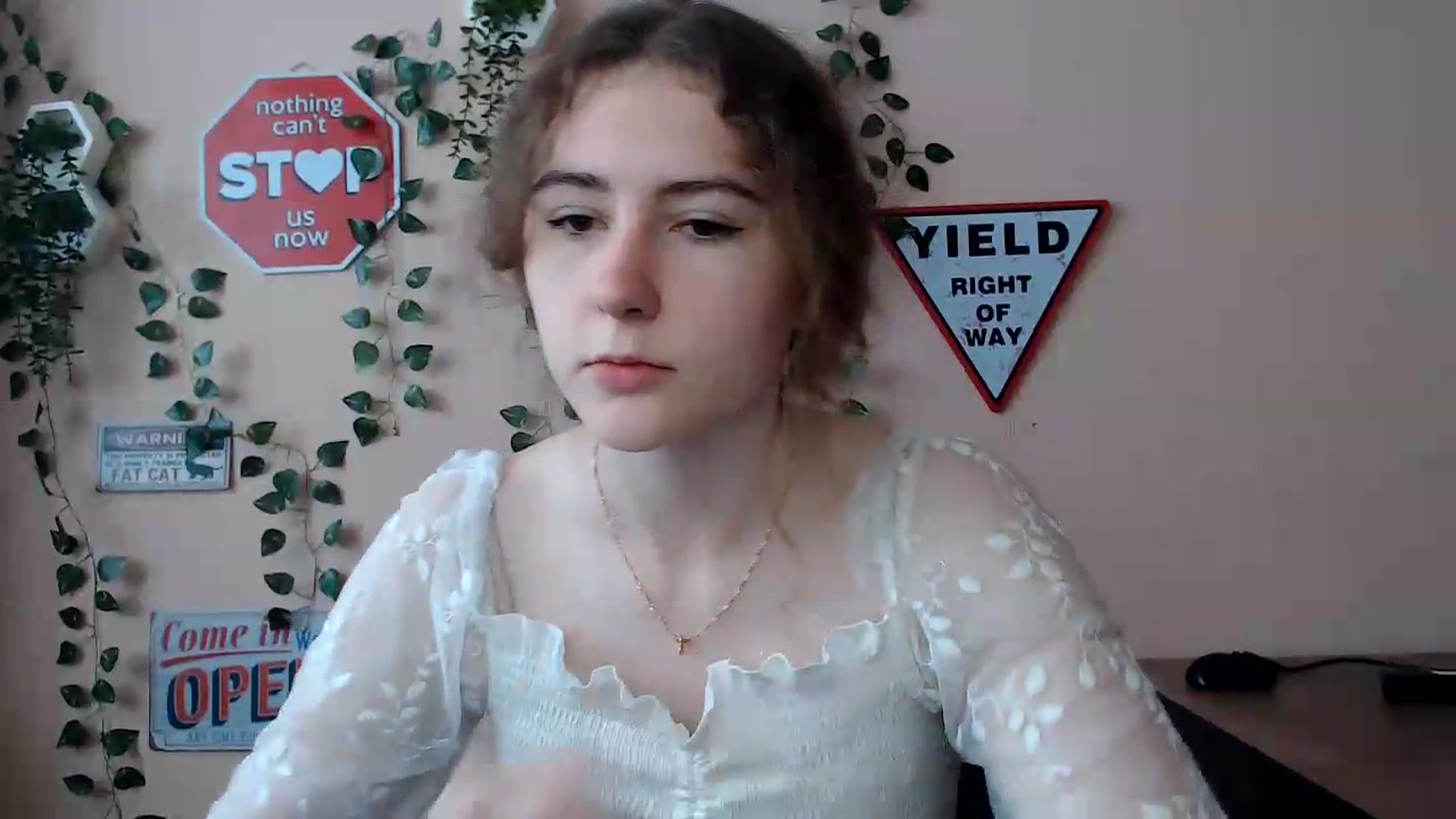 Gallery image thumbnail from Im_Lara's myfreecams stream on, 06/19/2026, 11:16 image 19 of 20