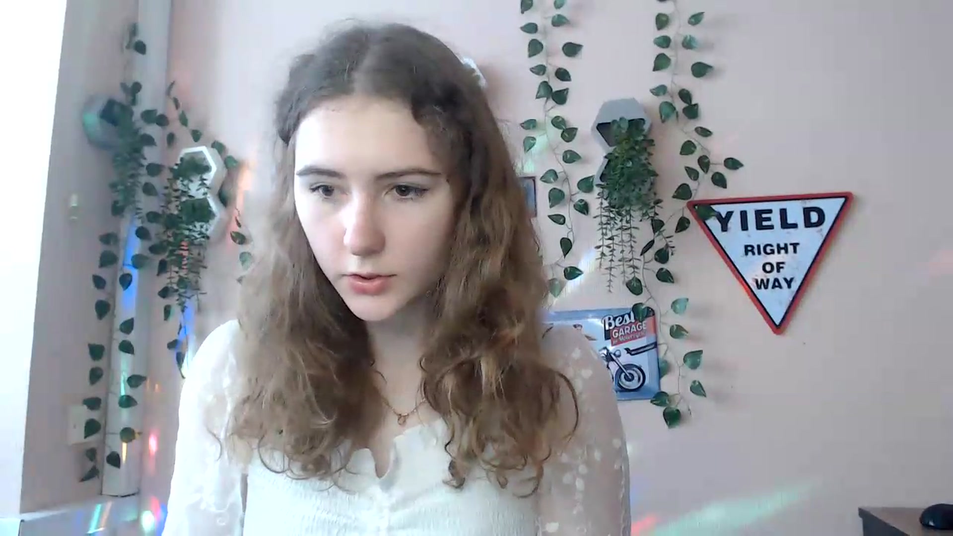 Gallery image thumbnail from Im_Lara's myfreecams stream on, 06/19/2026, 14:12 image 7 of 20